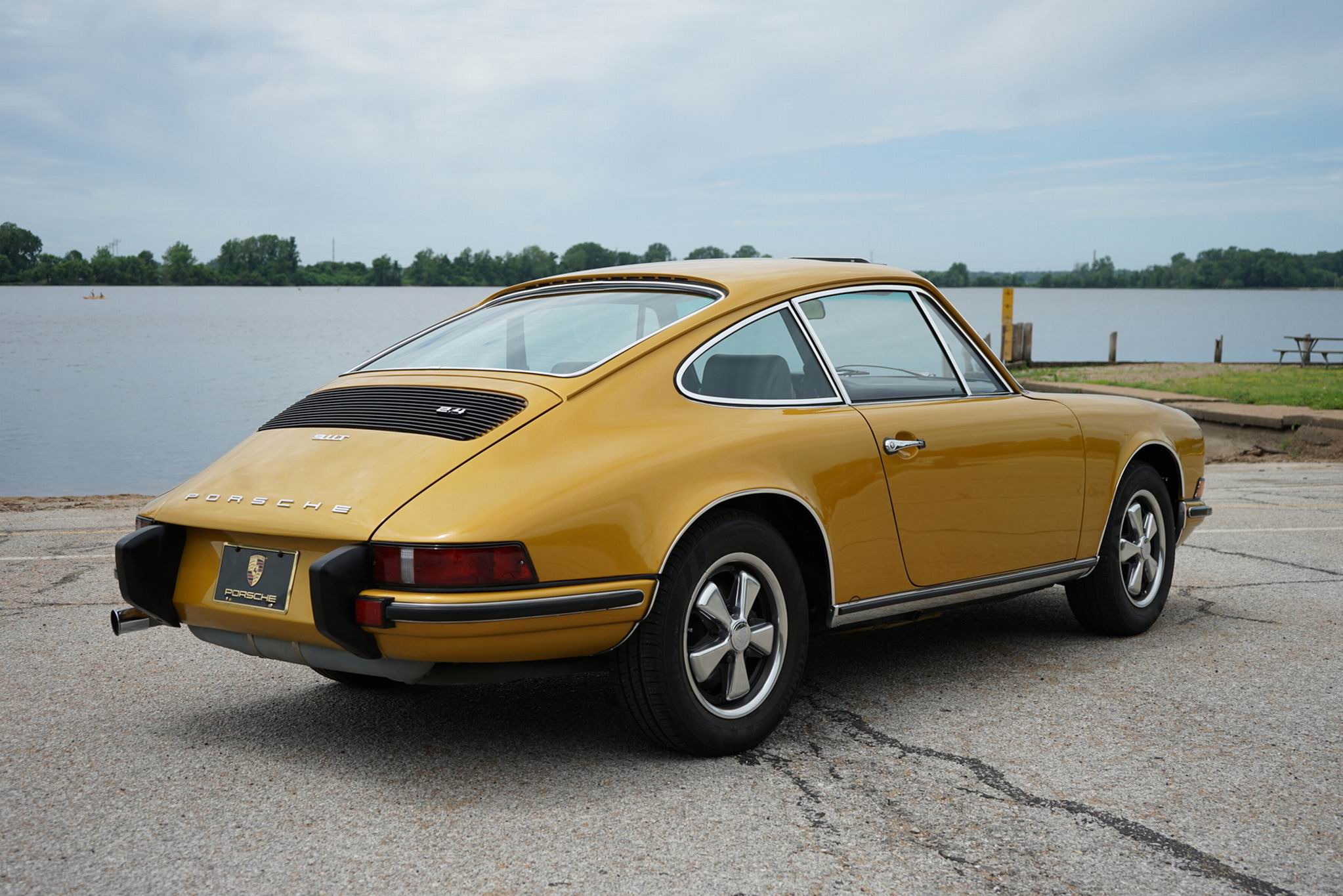 1973 Porsche 911T - Image Abyss