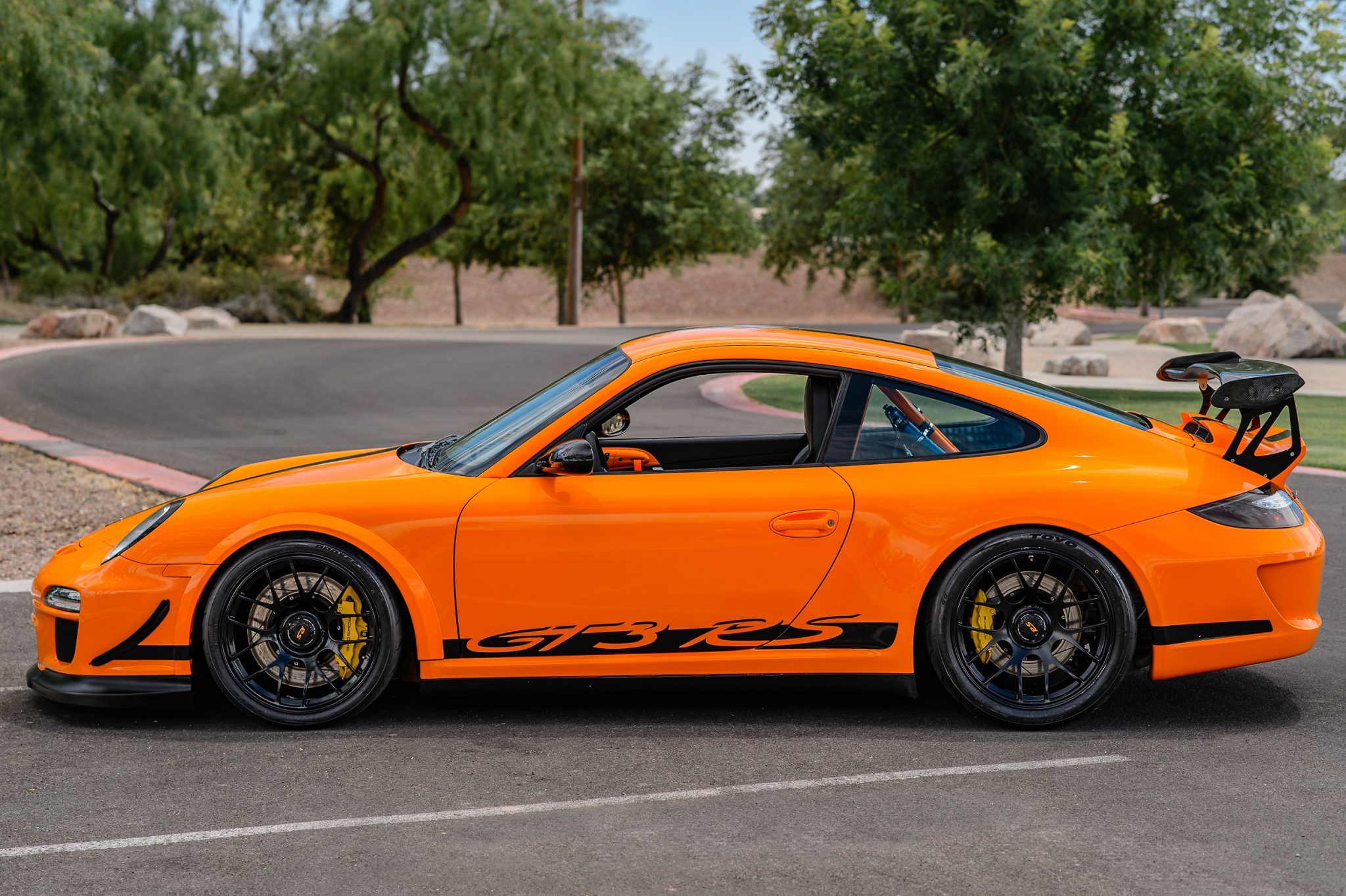 Porsche 911 gt3 RS оранжевый