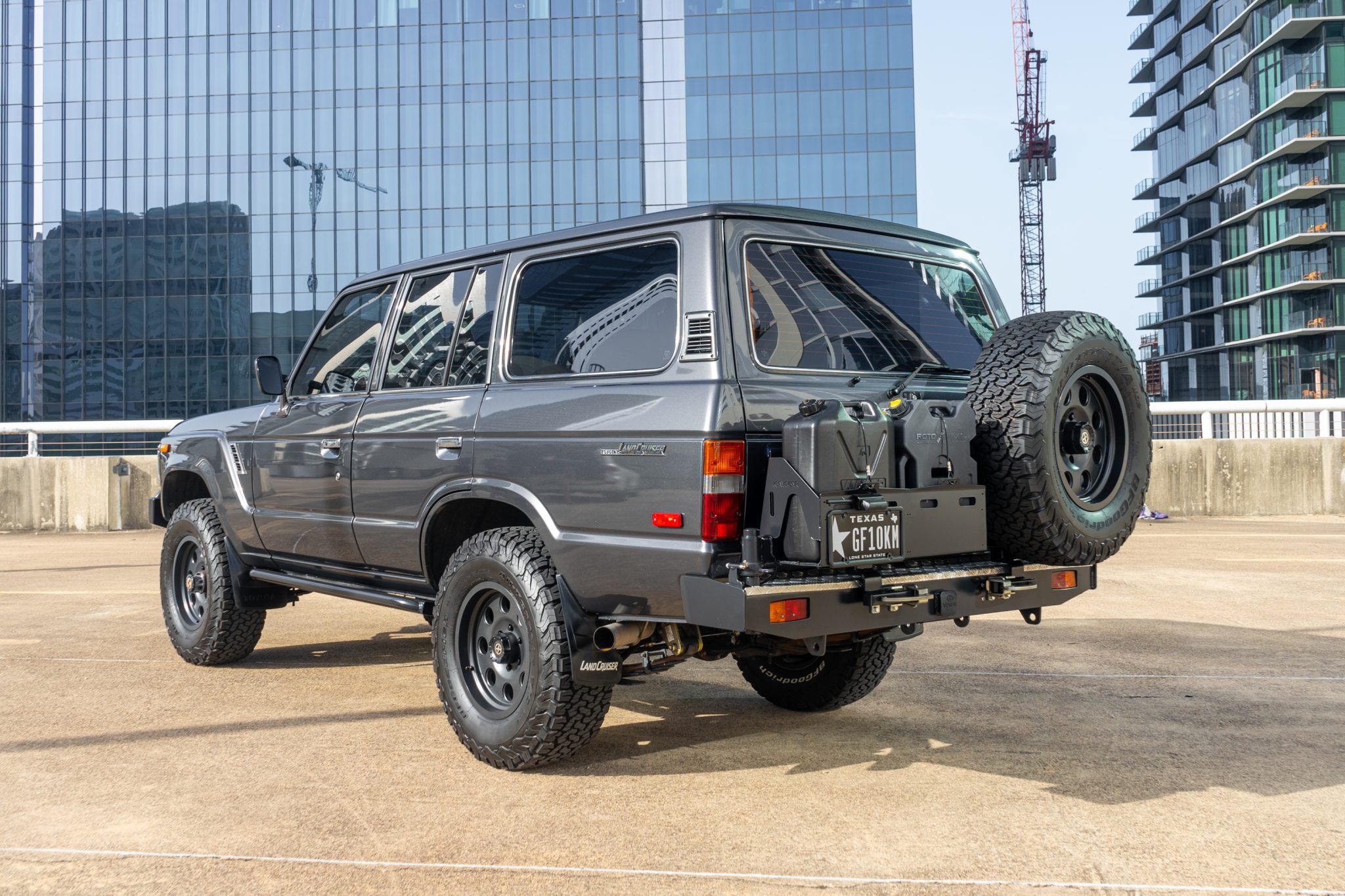 Toyota Land Cruiser fj62