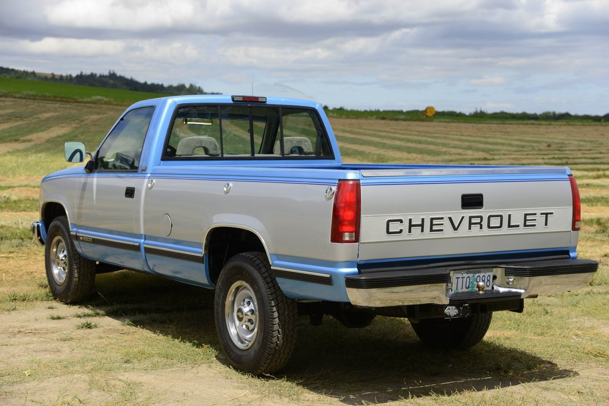 1994 Chevrolet C2500 Silverado - Image Abyss