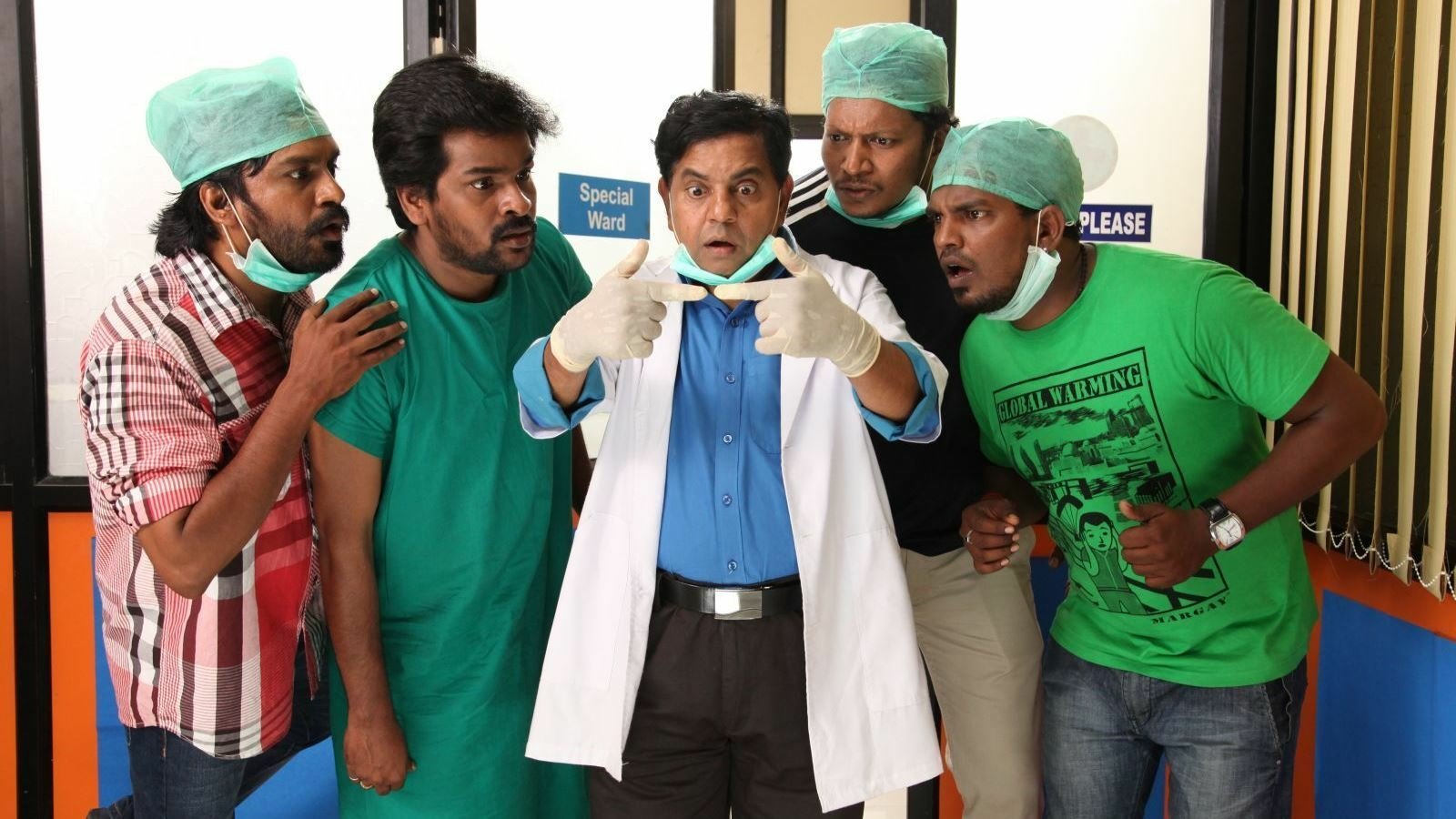 movie Naalu Peru Naalu Vithama Pesuvanga Image