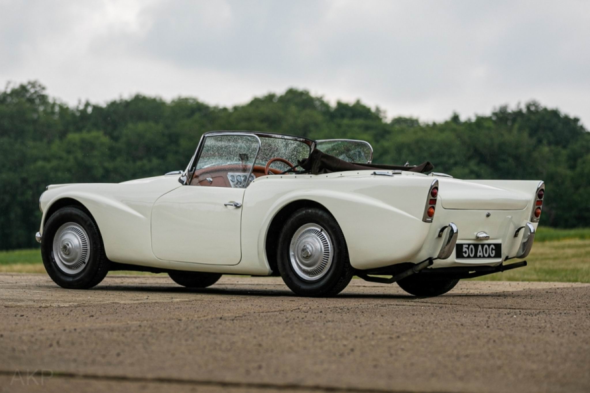 1959 Daimler Dart SP250 Series A - Image Abyss