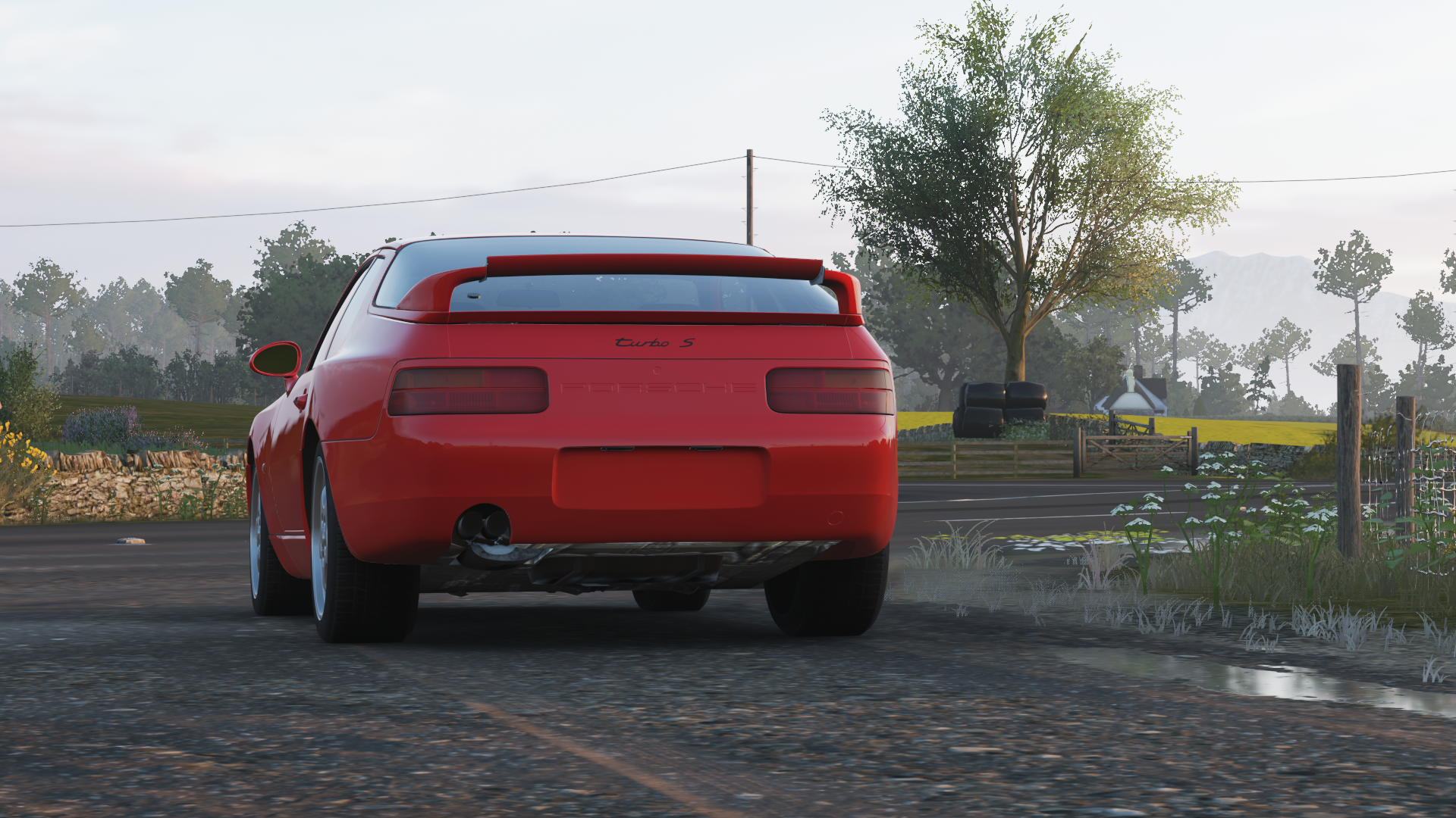  A 1993 porsche 968 turbo S stationary, in forza horizon 4.