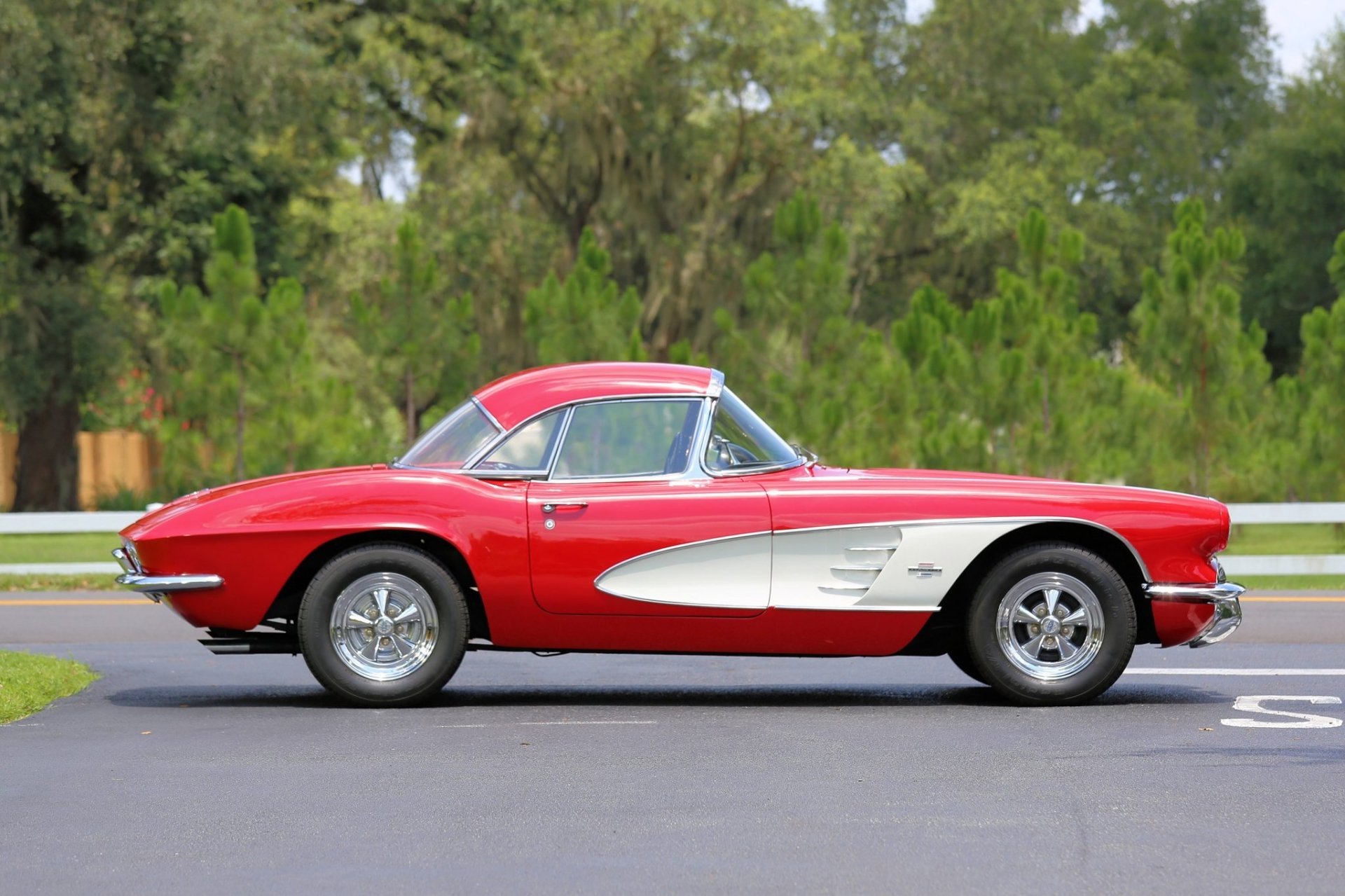 Chevrolet Corvette c1 1953