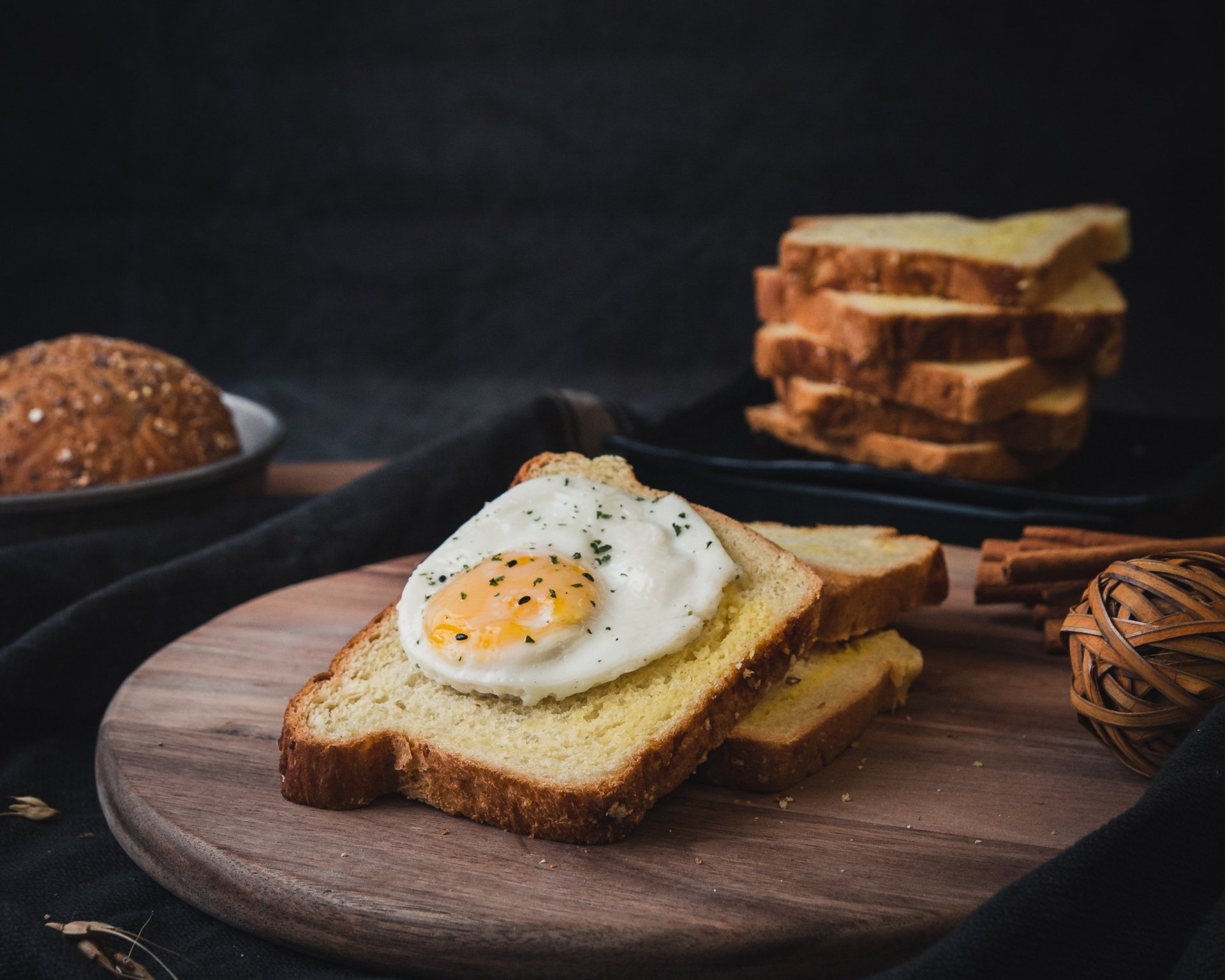  White toast with fried eggs by Mae Mu