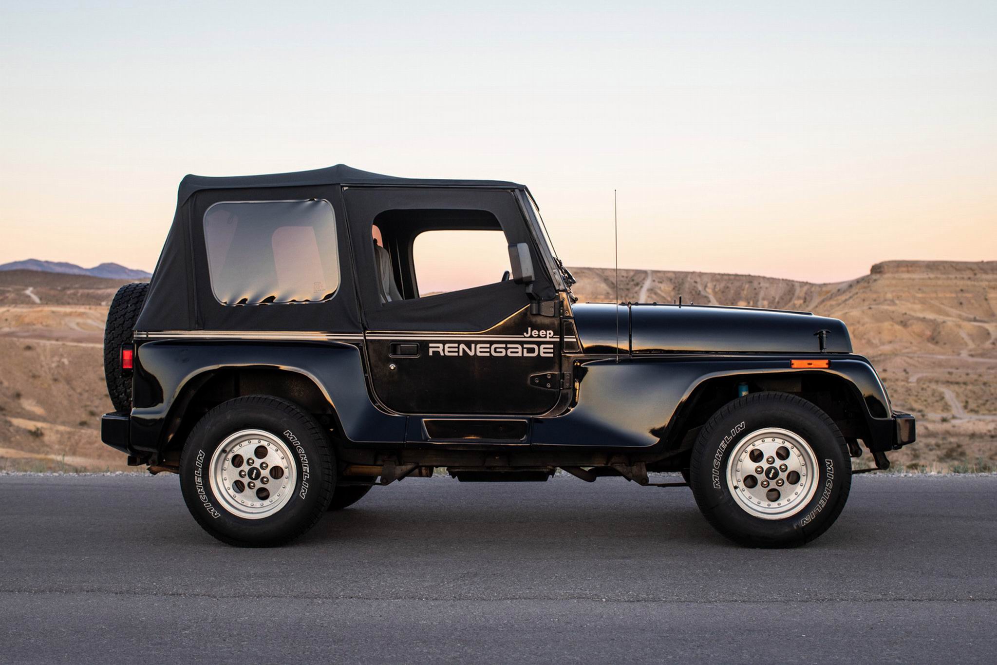 1992 Jeep Wrangler Renegade - Image Abyss