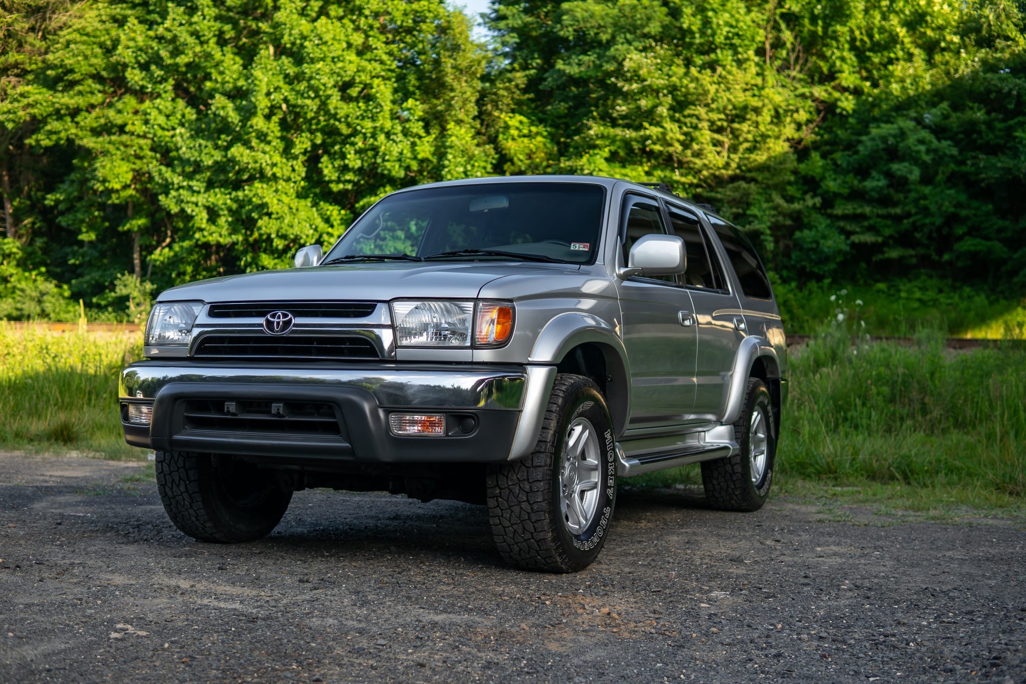 2002 Toyota 4Runner SR5 V6 - Image Abyss