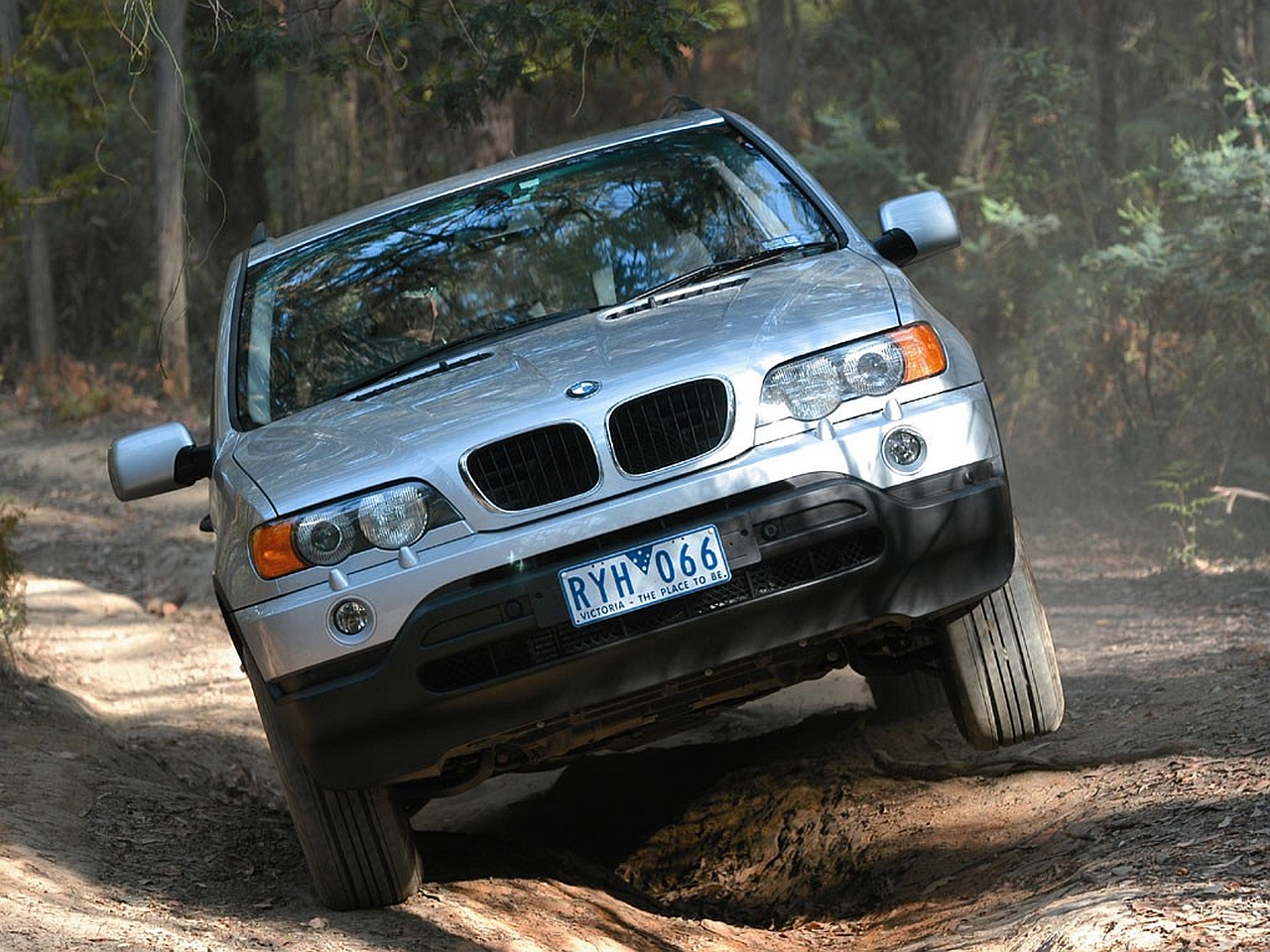 Bmw x5 3 0i минусы