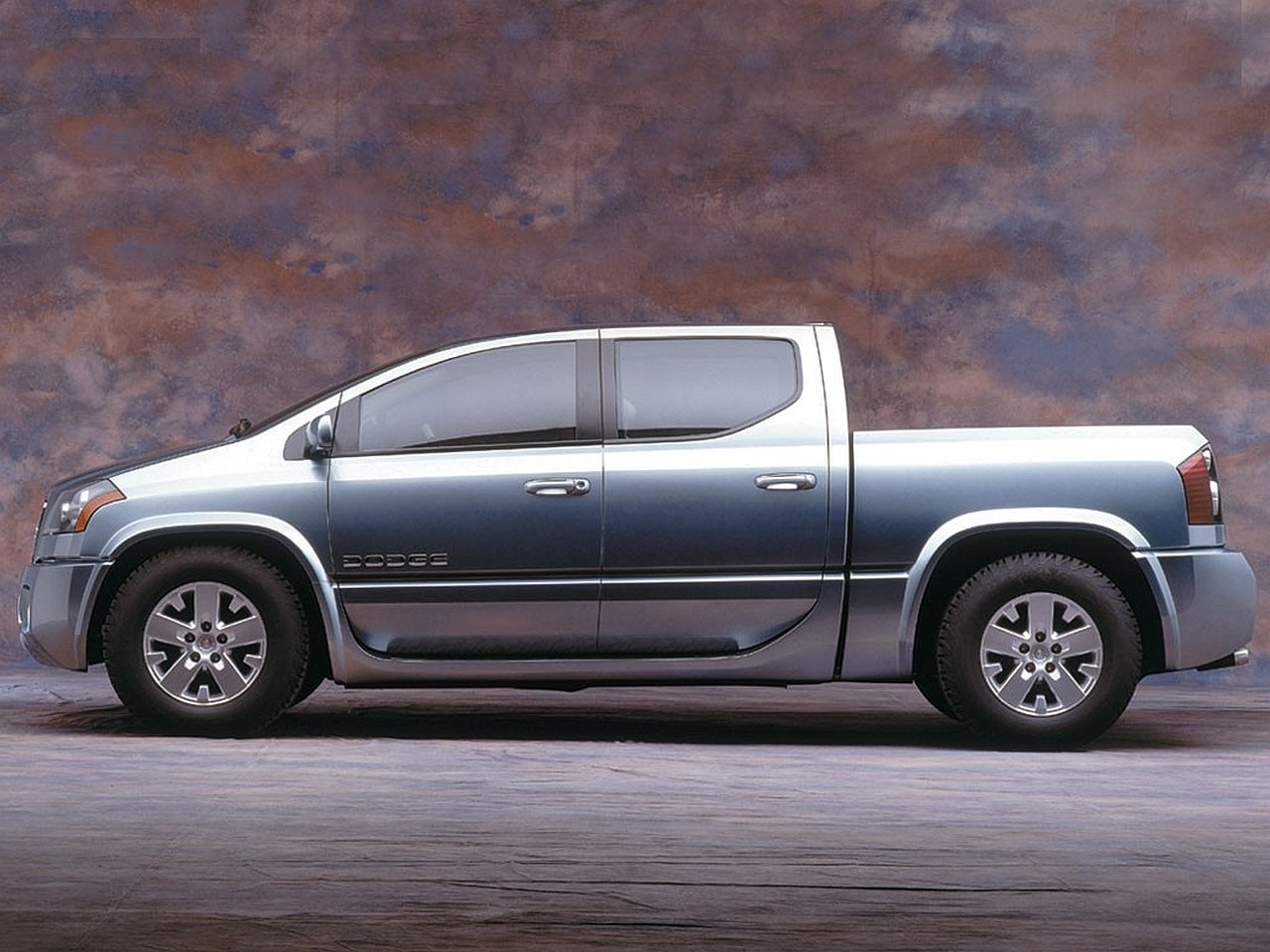 vehicle dodge maxxcab Image