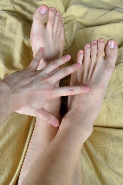 hand legs man feet Image