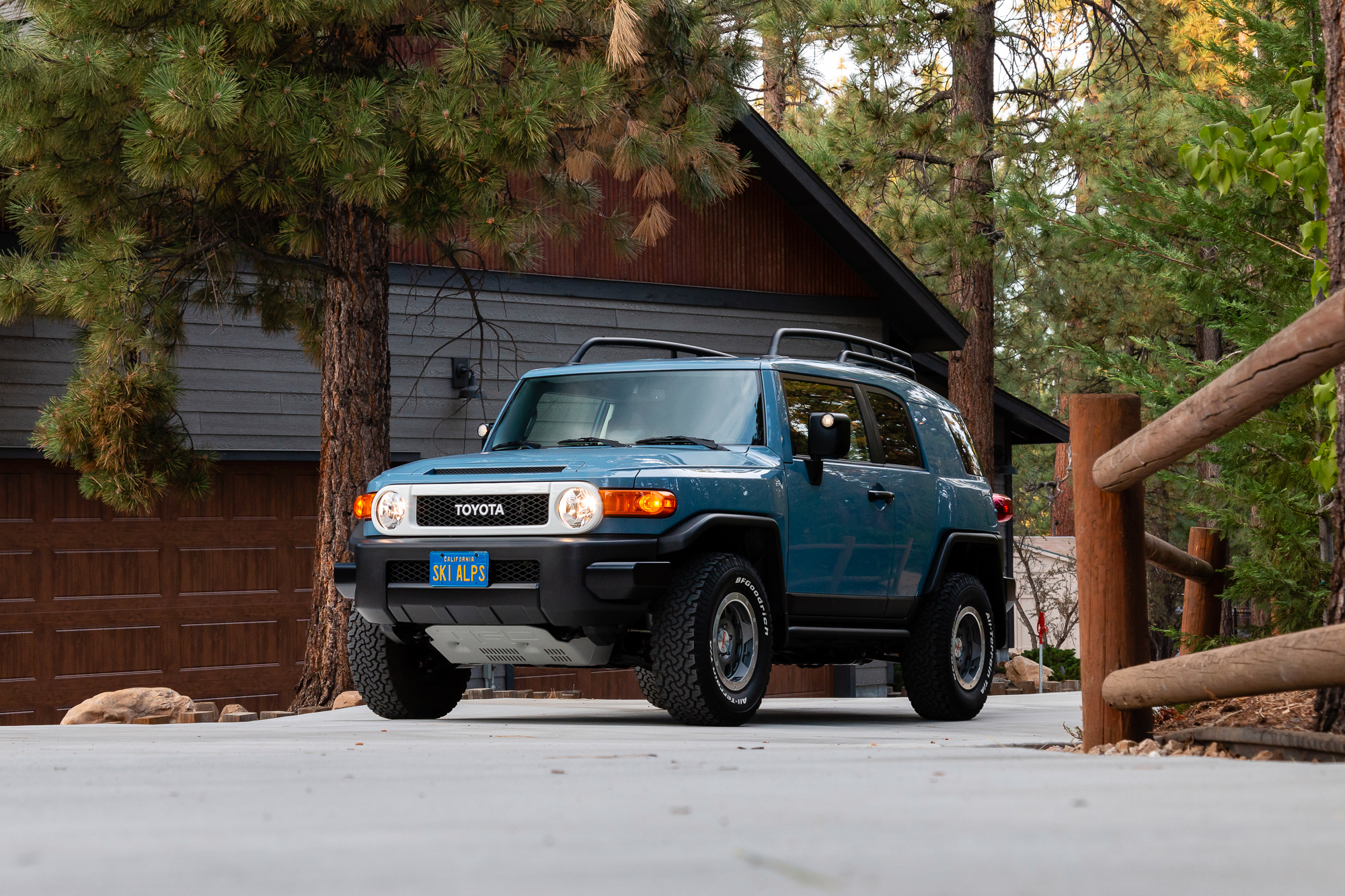 Фдж саров. FJ Cruiser Trail Teams. Обои FJ Cruiser. ФДЖ.