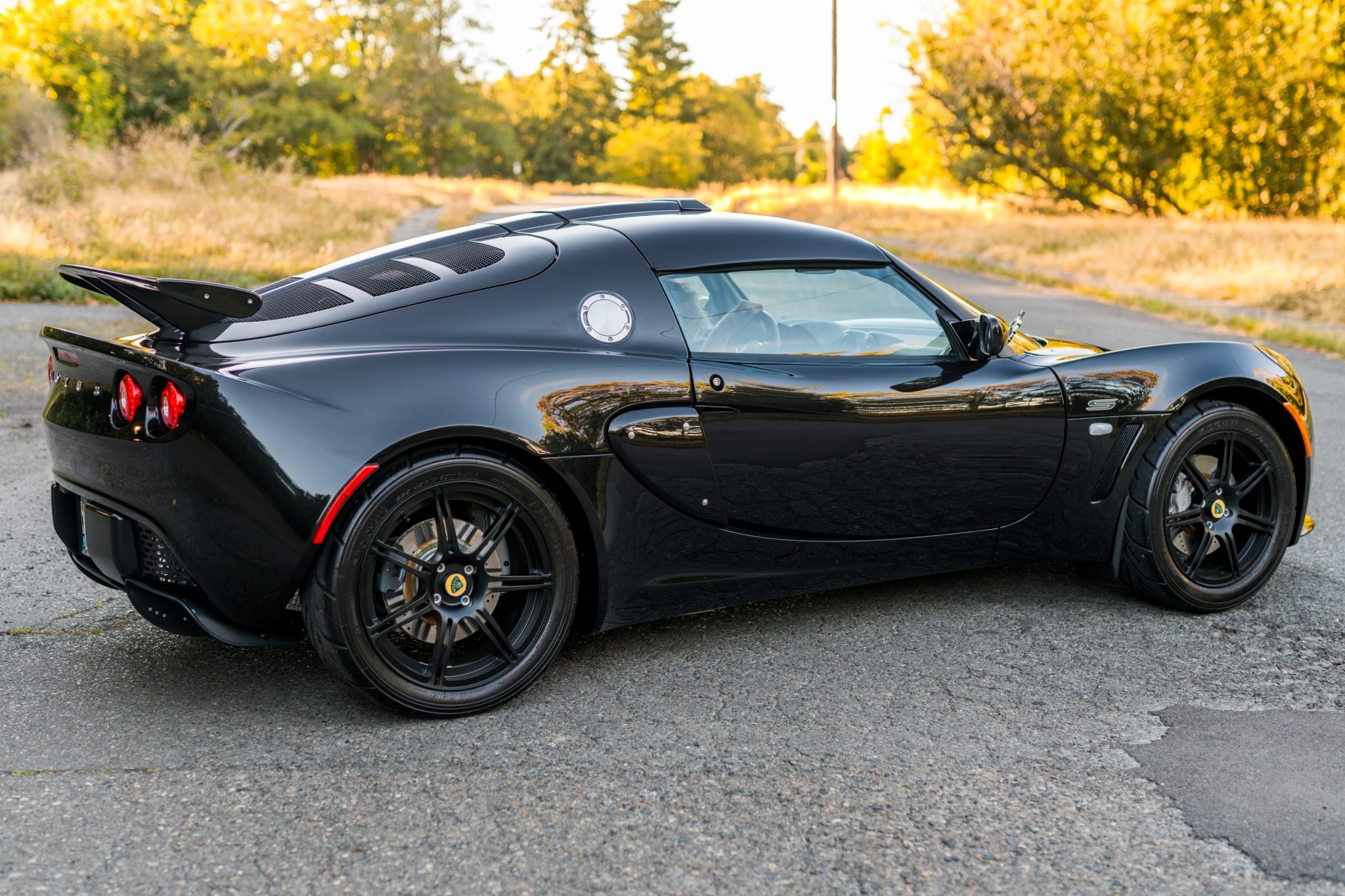 Lotus s1. Lotus exige чёрный. Lotus exige Cup 380. Блэк Лотус 0508. Лотус Эксидж Джи ти р.