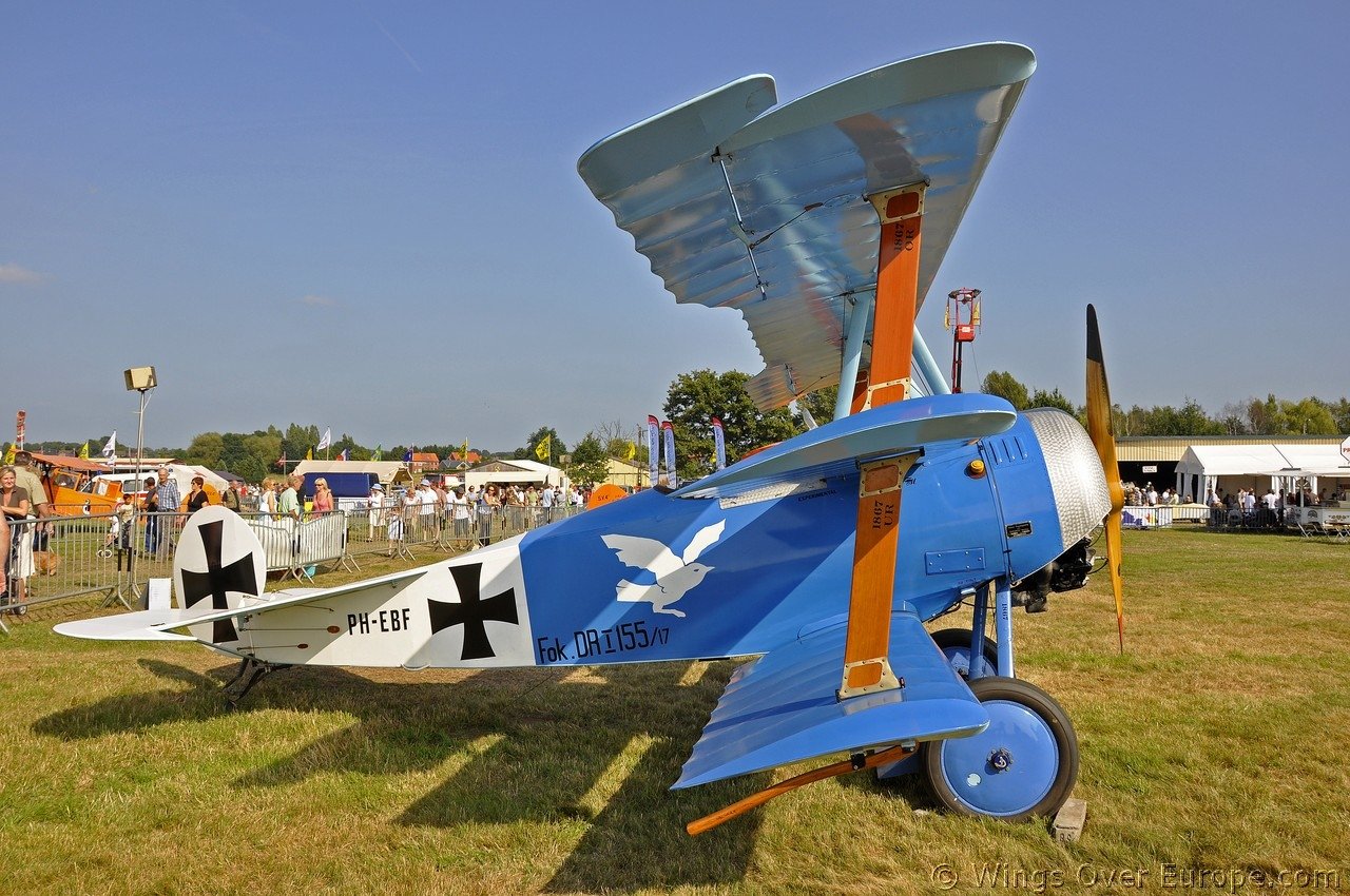 Триплан фоккер. Fokker dr. Красный барон fokker dr. Триплан фоккер dr 1. Самолет fokker dr.