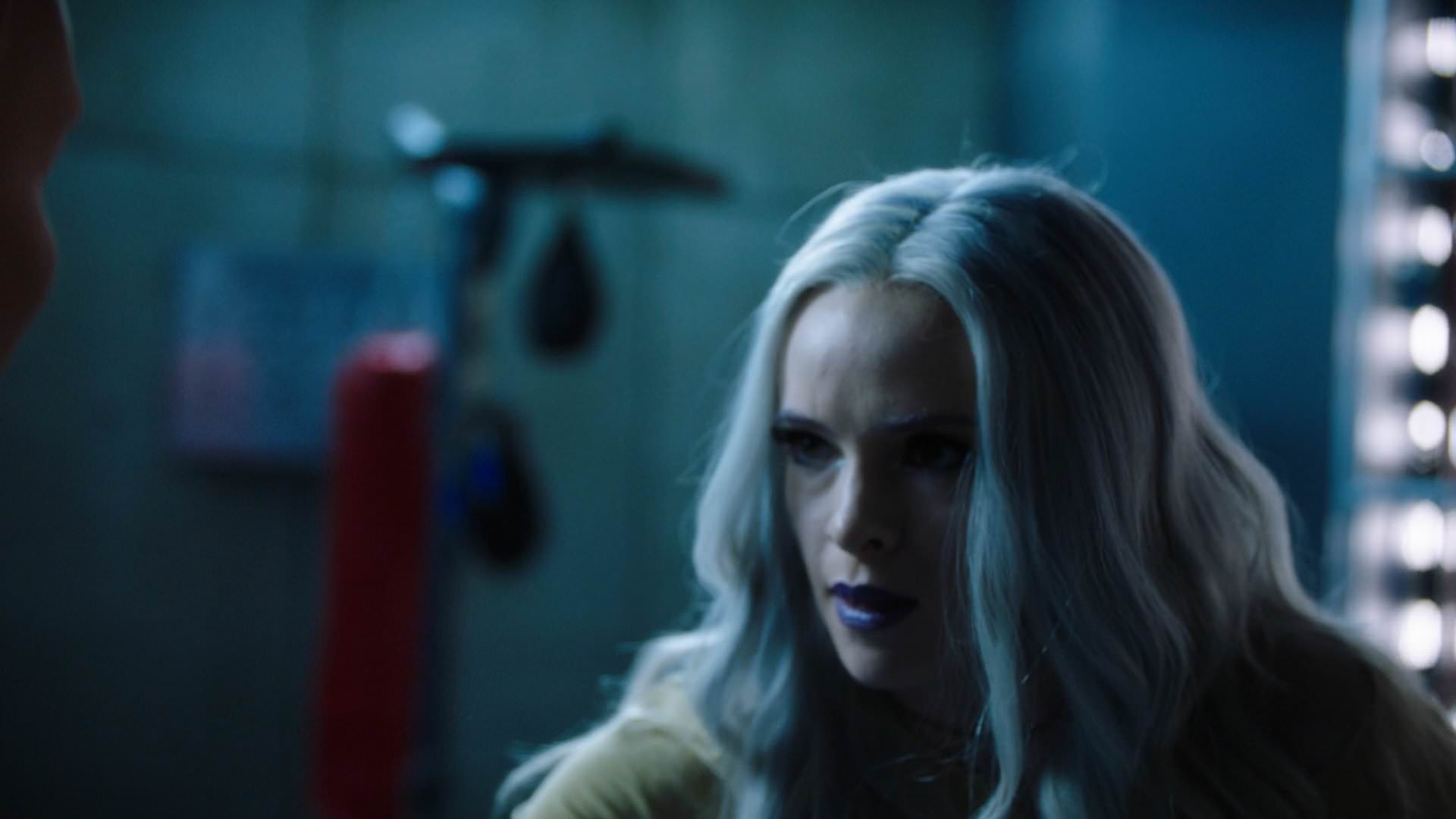 The Flash Killer Frost Caitlin Snow Image Abyss 5182