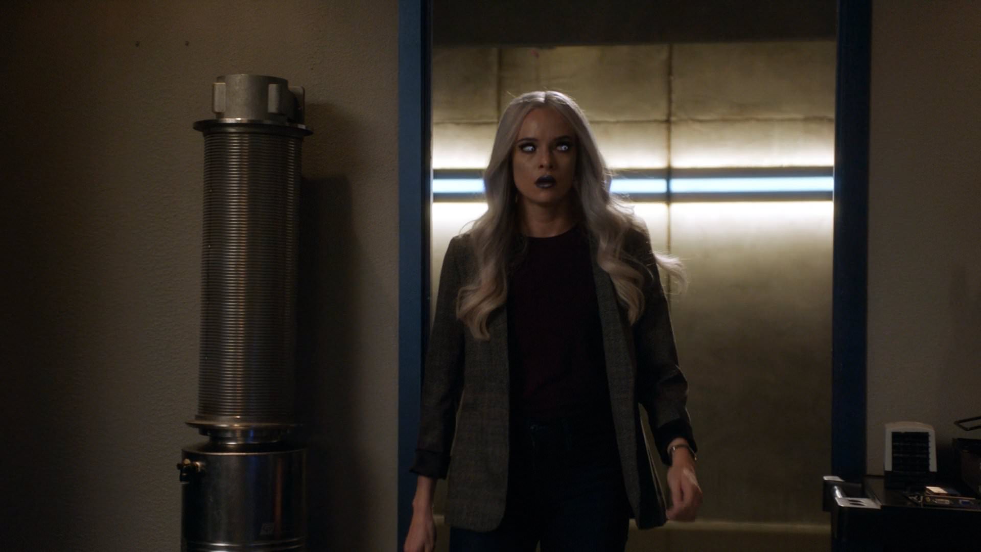 The Flash Killer Frost Caitlin Snow Image Abyss 8449