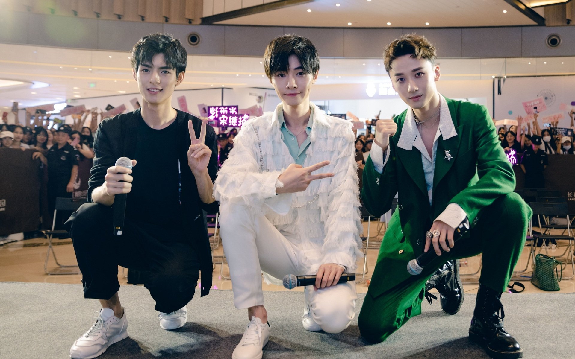 Wang Hao Xuan Song Ji Yang Li Bo-Wen man asian Image