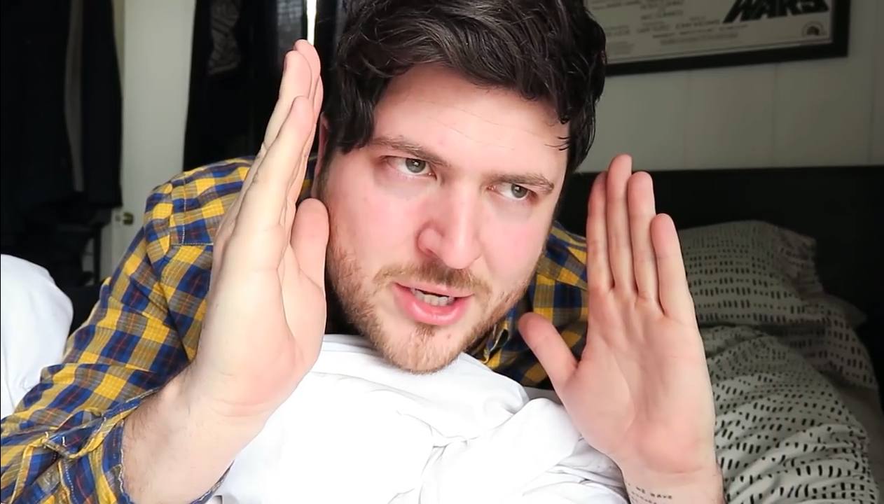 hand Celebrity Olan Rogers Image