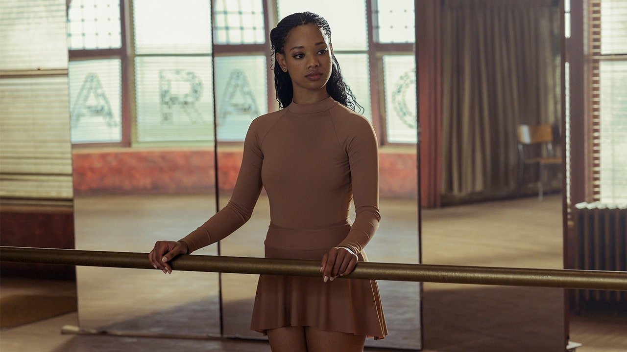 TV Show Tiny Pretty Things ballet dancer studio Image