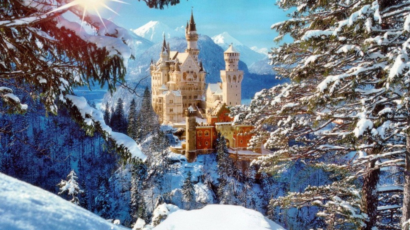 Neuschwanstein Castle in Winter - Image Abyss