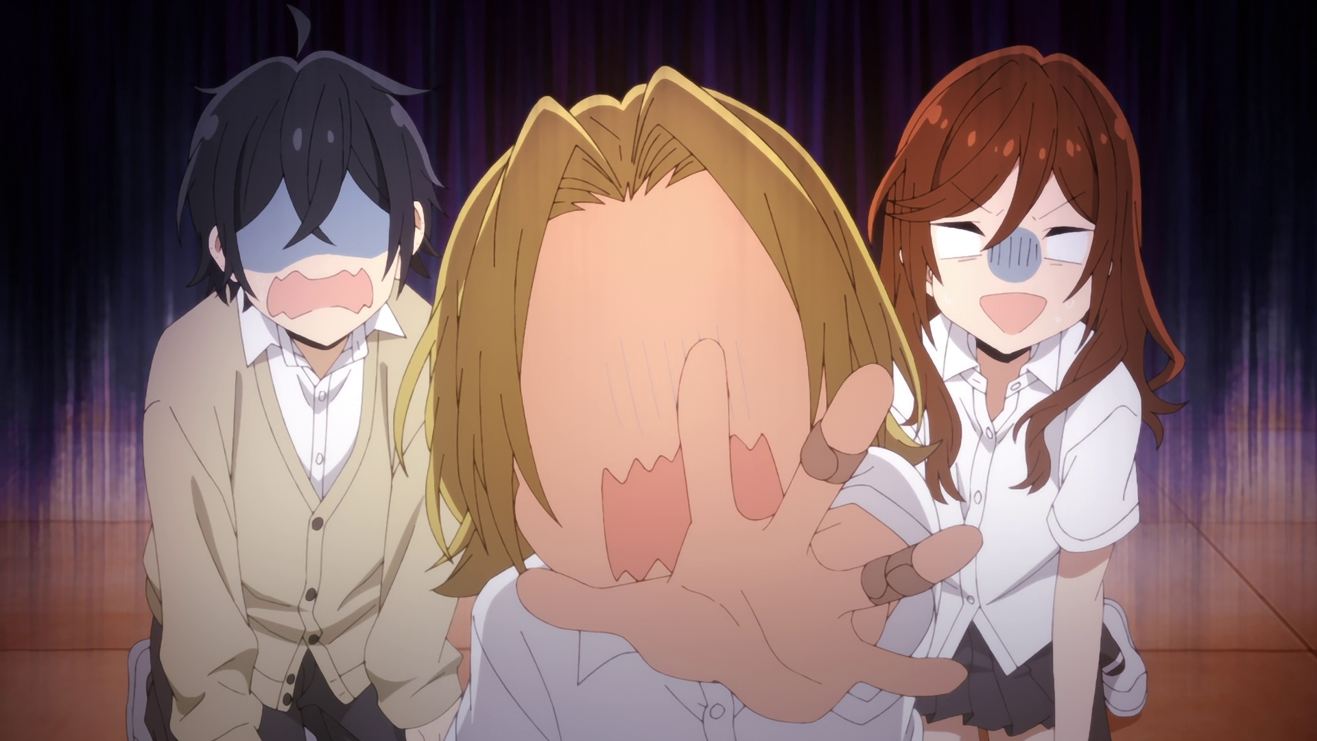 Izumi Miyamura black hair Yoshikawa Yuki Hori Kyouko brown hair blonde Anime Hori-san To Miyamura-kun Image