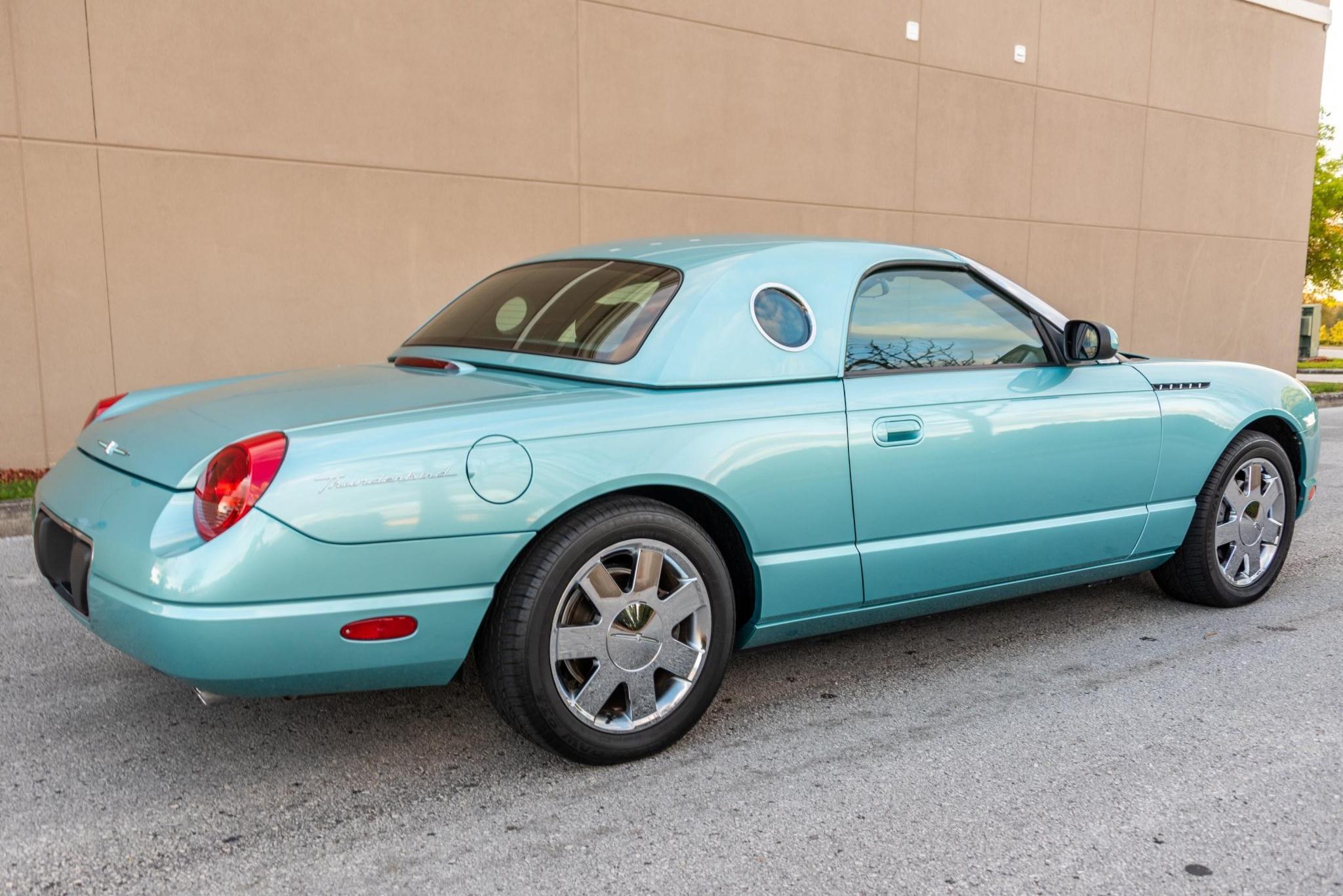 Ford Thunderbird Maison 2002