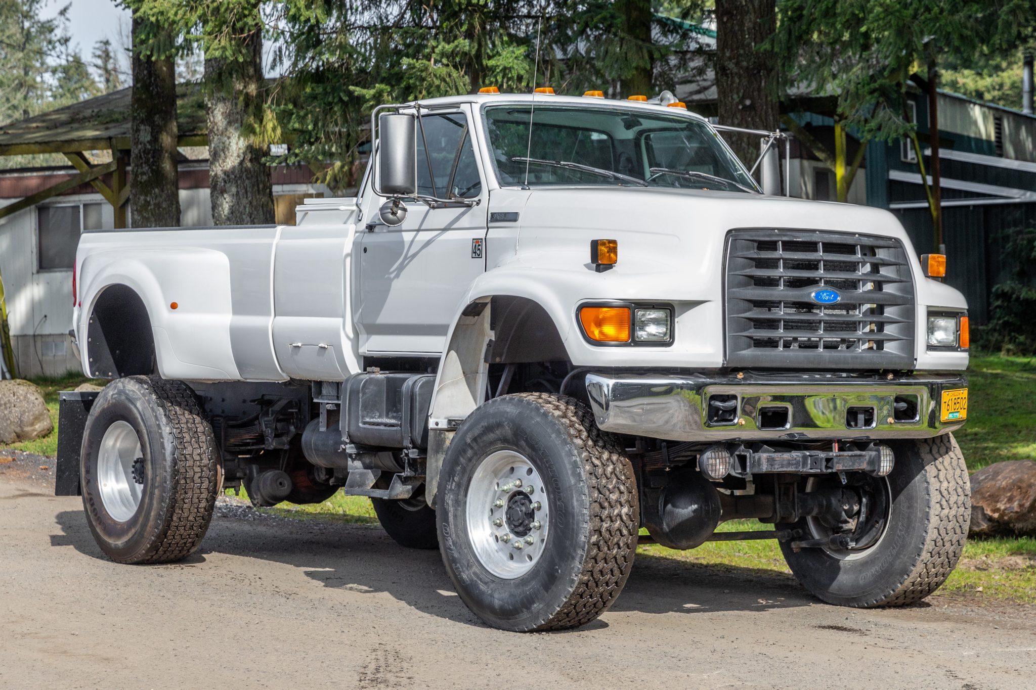 1994 Ford F-800 Marmon-Herrington - Image Abyss