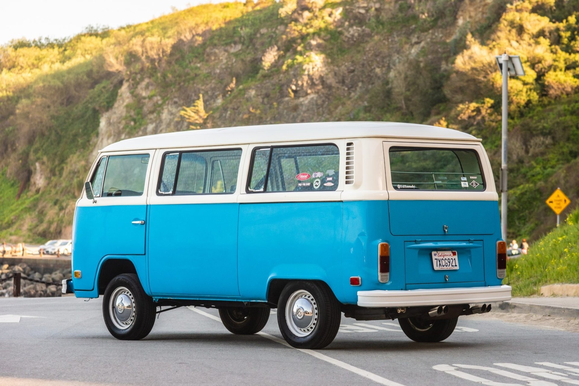 VW Bus - Desktop Wallpapers, Phone Wallpaper, PFP, Gifs, and More!