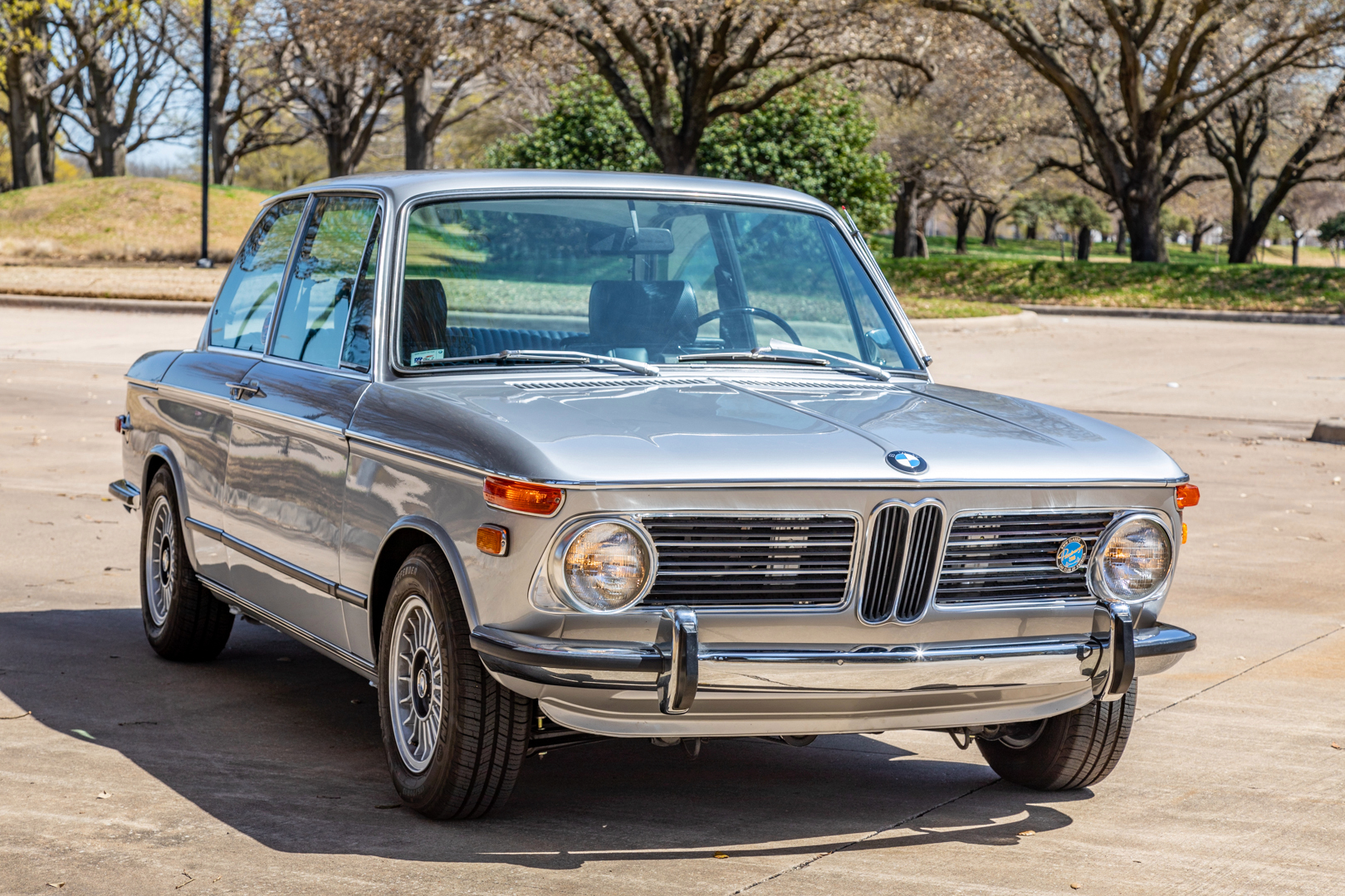 Download Coupé Vehicle BMW 2002Tii Image