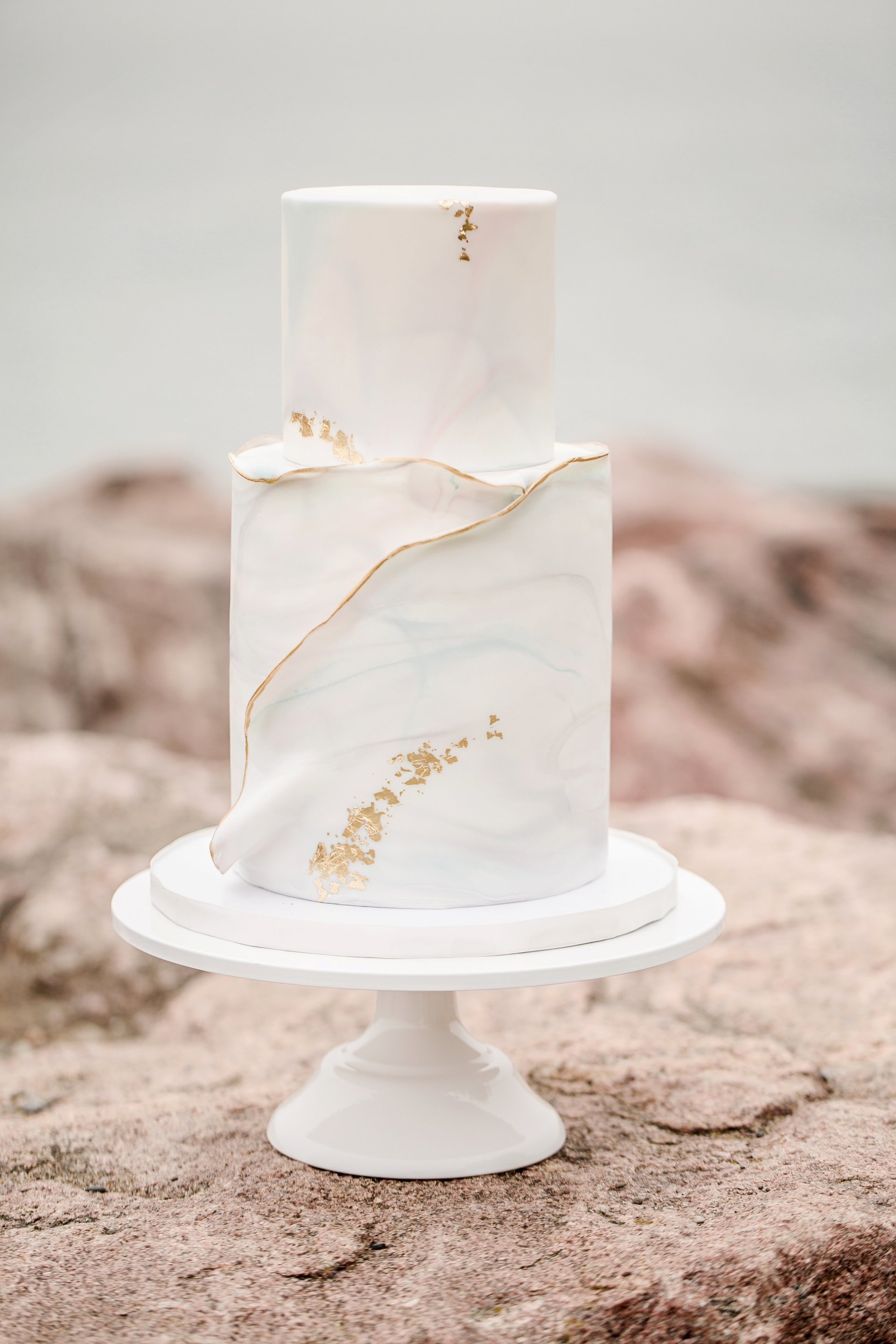  Gold And Marbled Wedding Cake