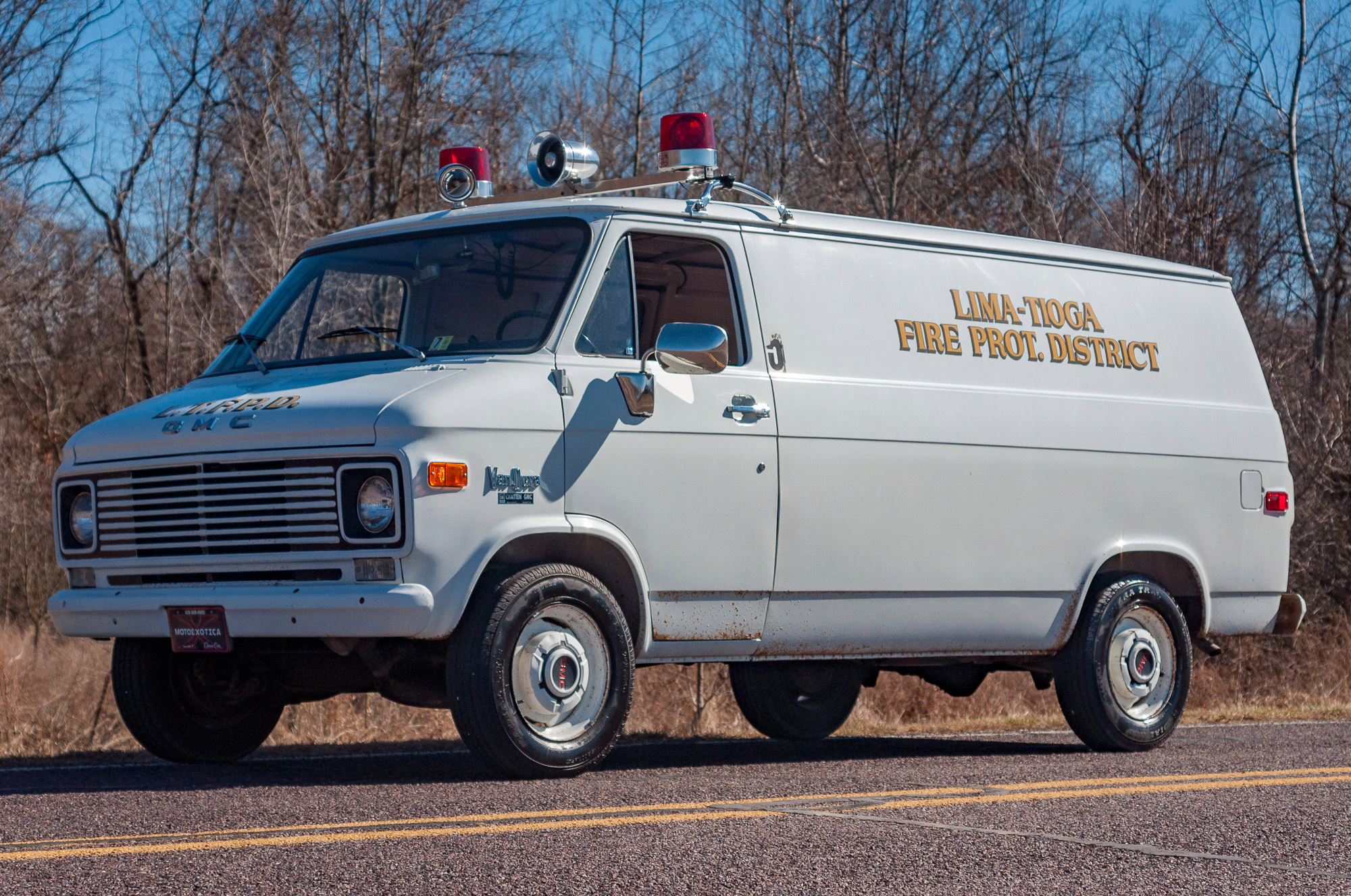 1970 GMC Vandura 2500 - Image Abyss