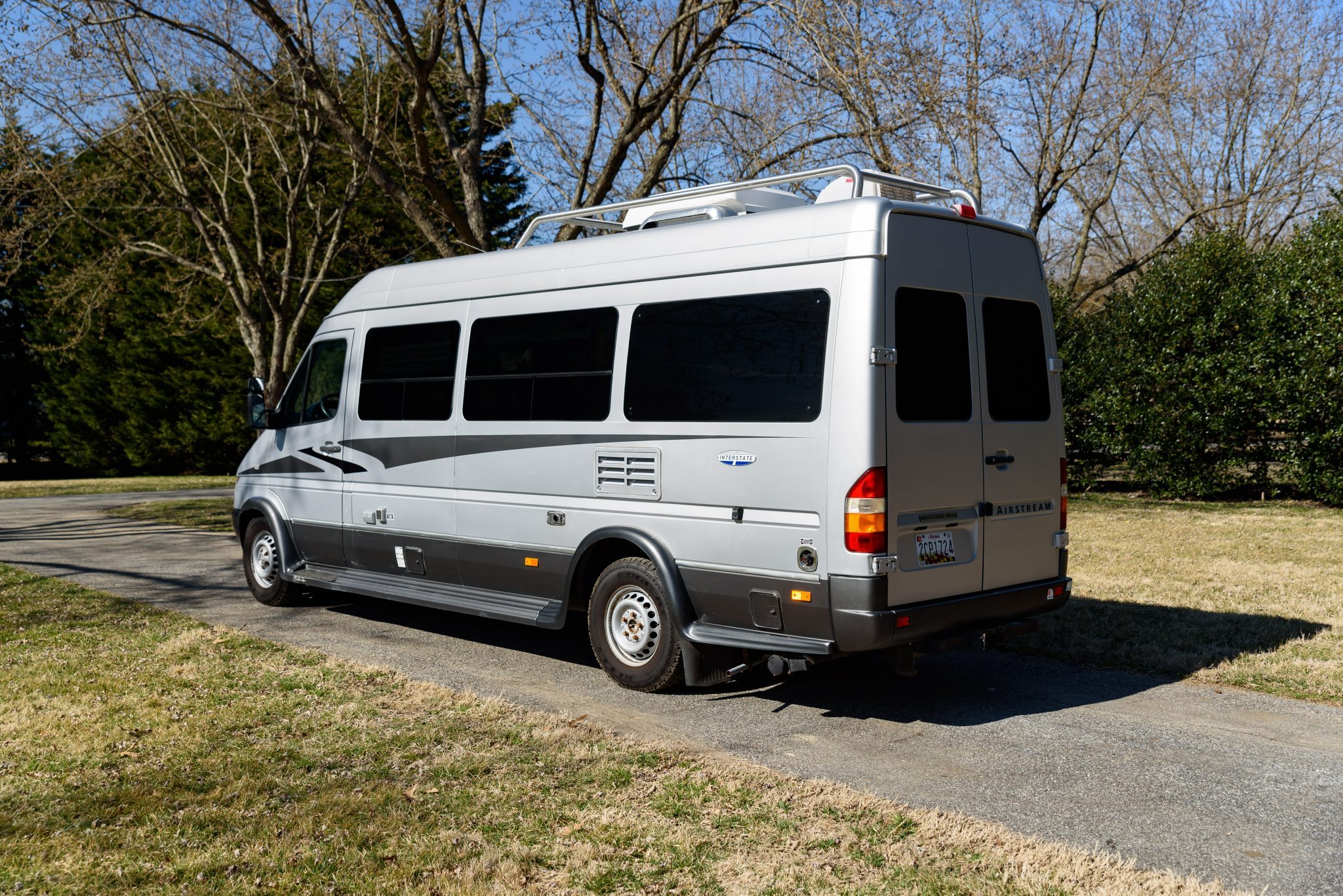 2004 Dodge Sprinter 2500 Airstream Camper - Image Abyss