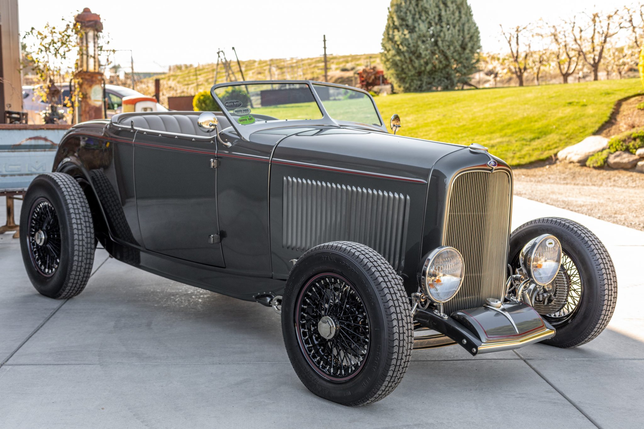 1932 Ford Roadster Highboy - Image Abyss