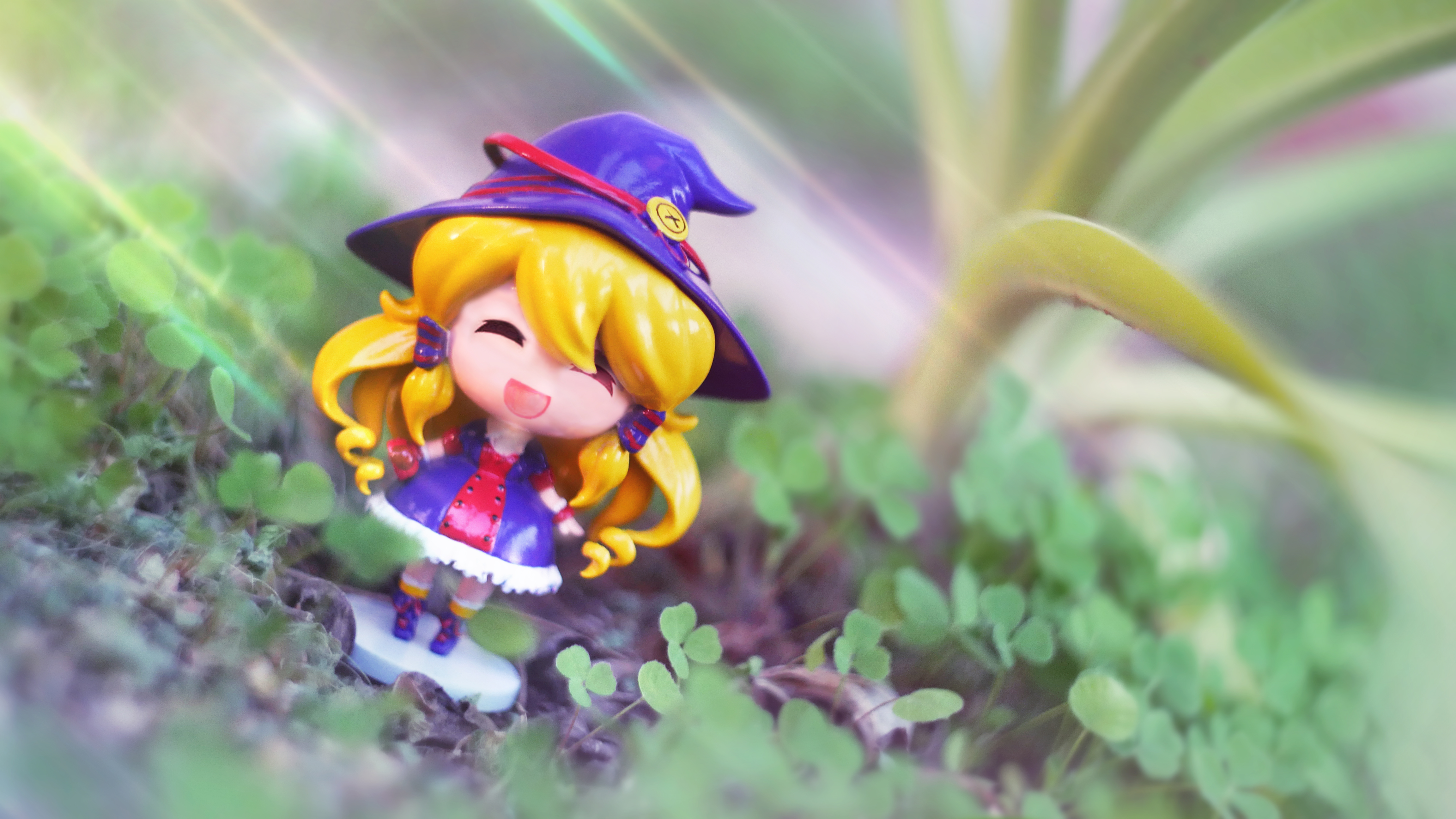TinyWars Chibi Witch Figure Outisde by TinyWars
