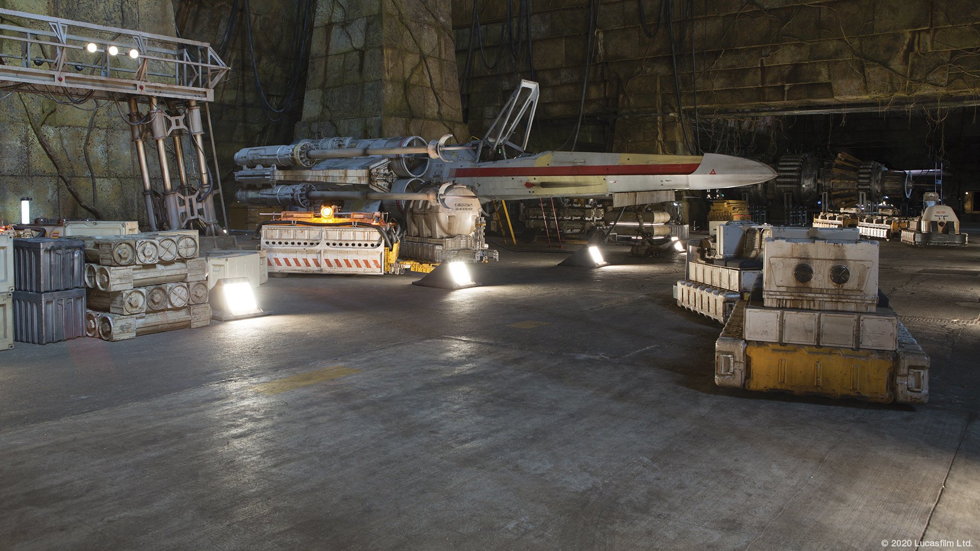 Rebel Alliance Starfighter Base and X-wing Starfighter