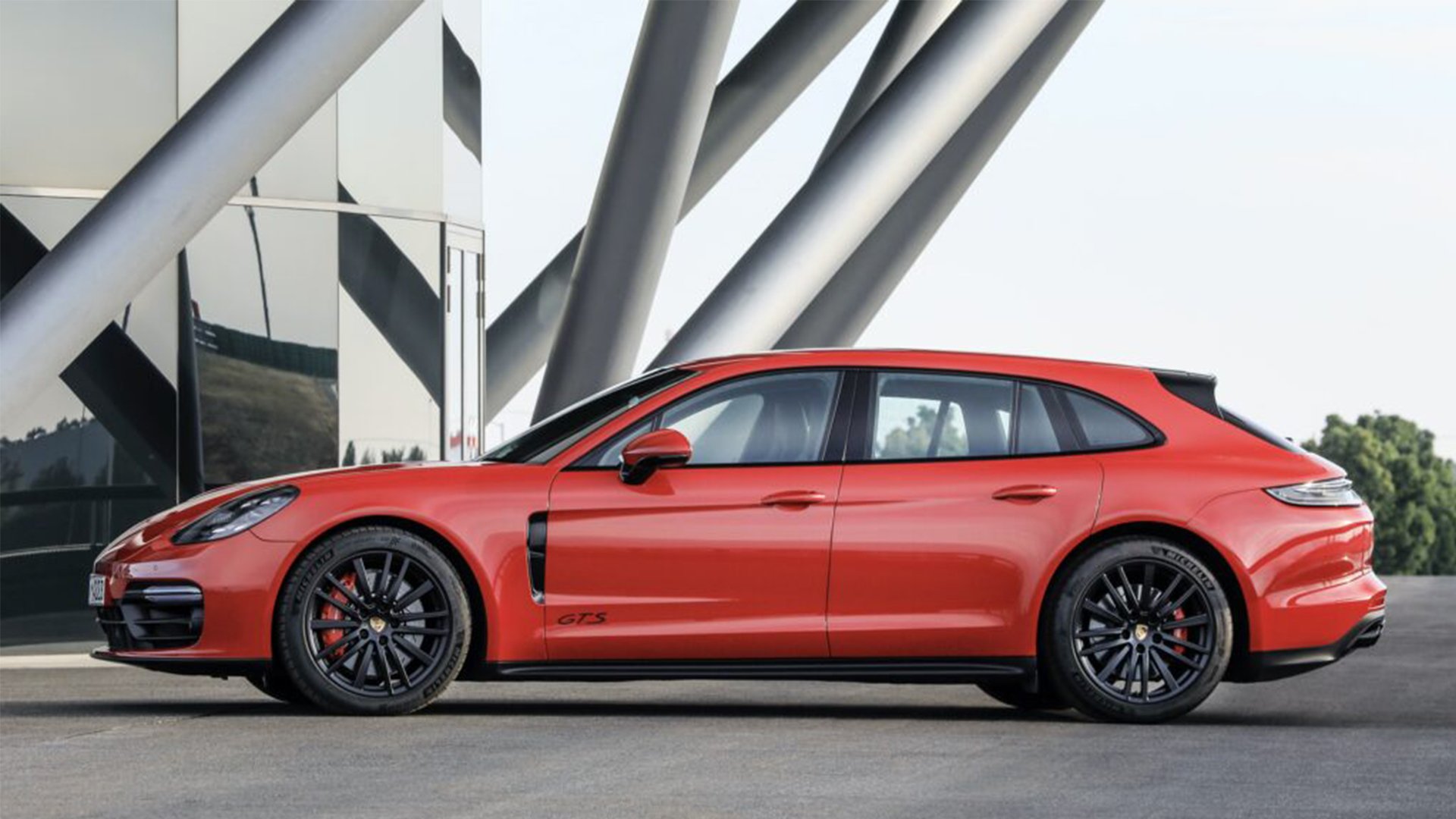  2021 GTS Sport Turismo