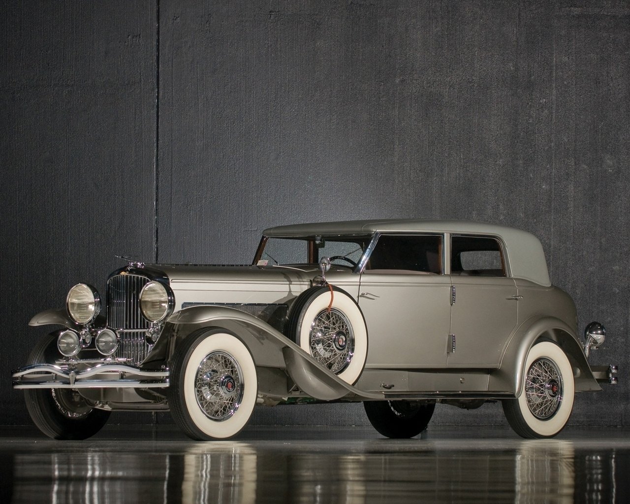 vehicle Classic Image