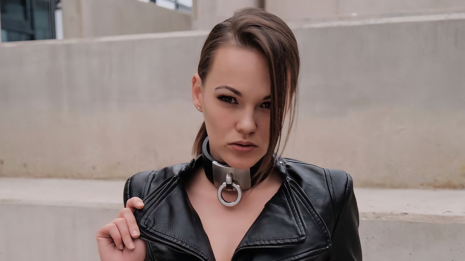 leather jacket collar Alexandra Potter woman model Image