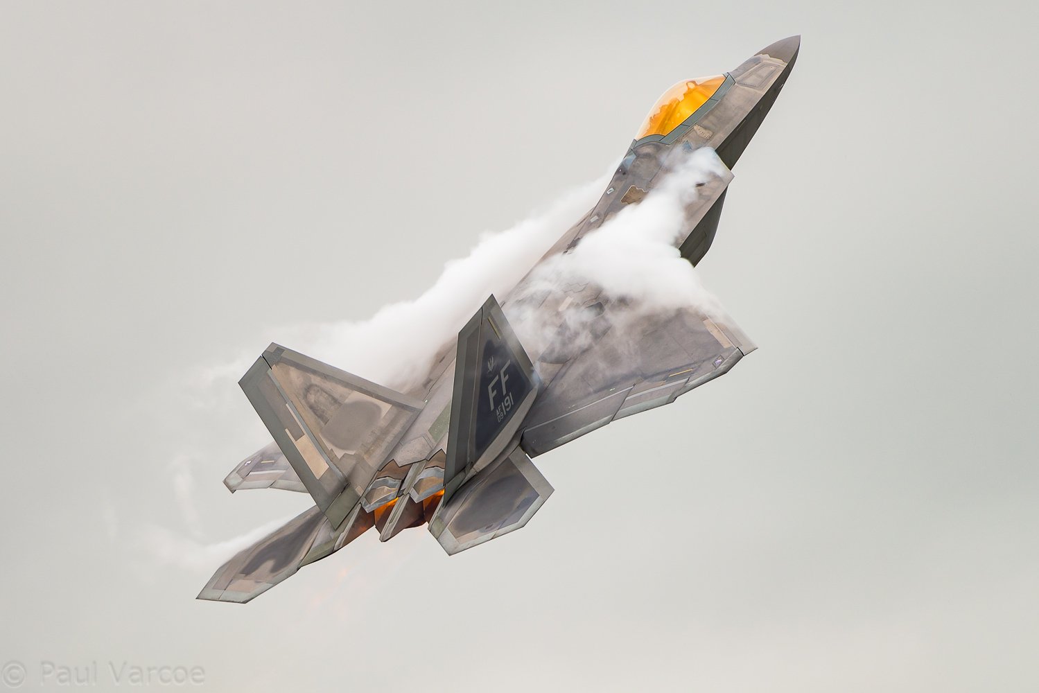 Lockheed Martin F-22 Raptor - Desktop Wallpapers, Phone Wallpaper, PFP ...