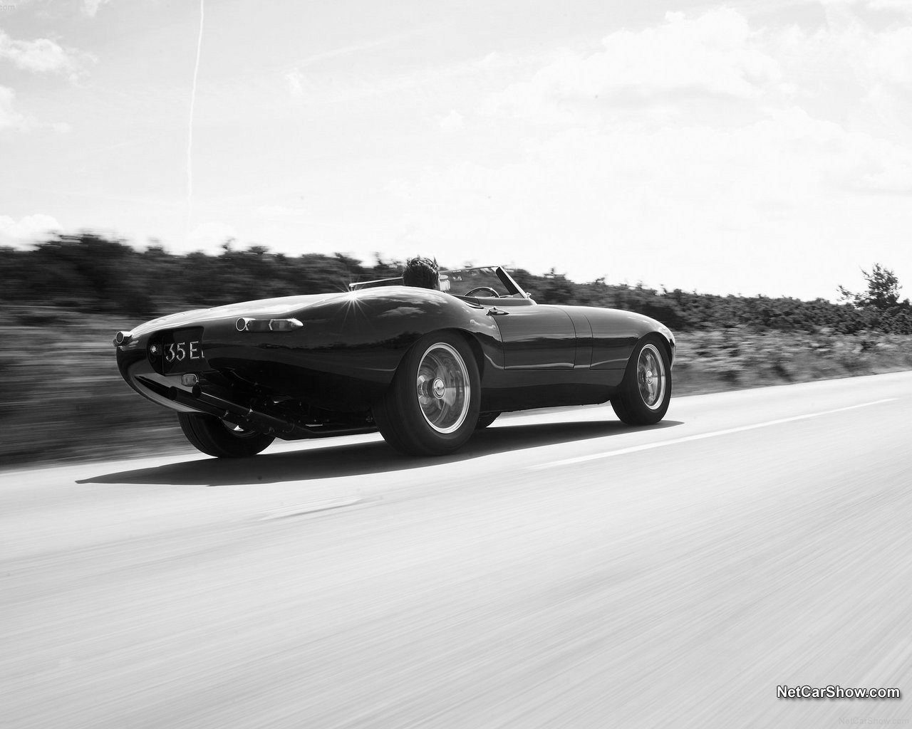 vehicle Jaguar E-Type Image