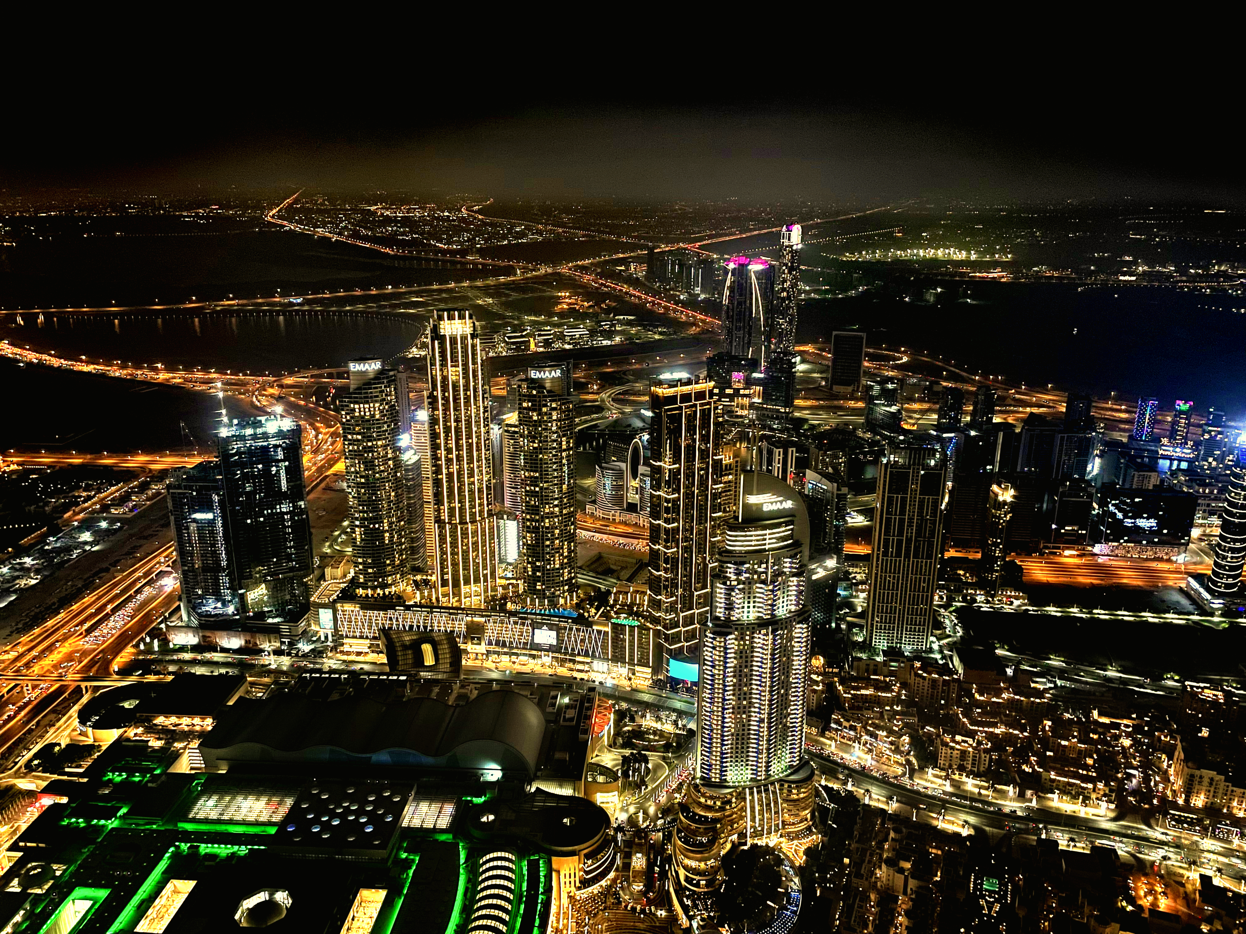 Dubai at Night Wallpaper by Logitze33