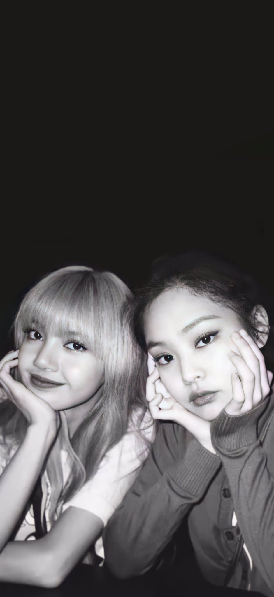 Jennie and Lisa - Image Abyss