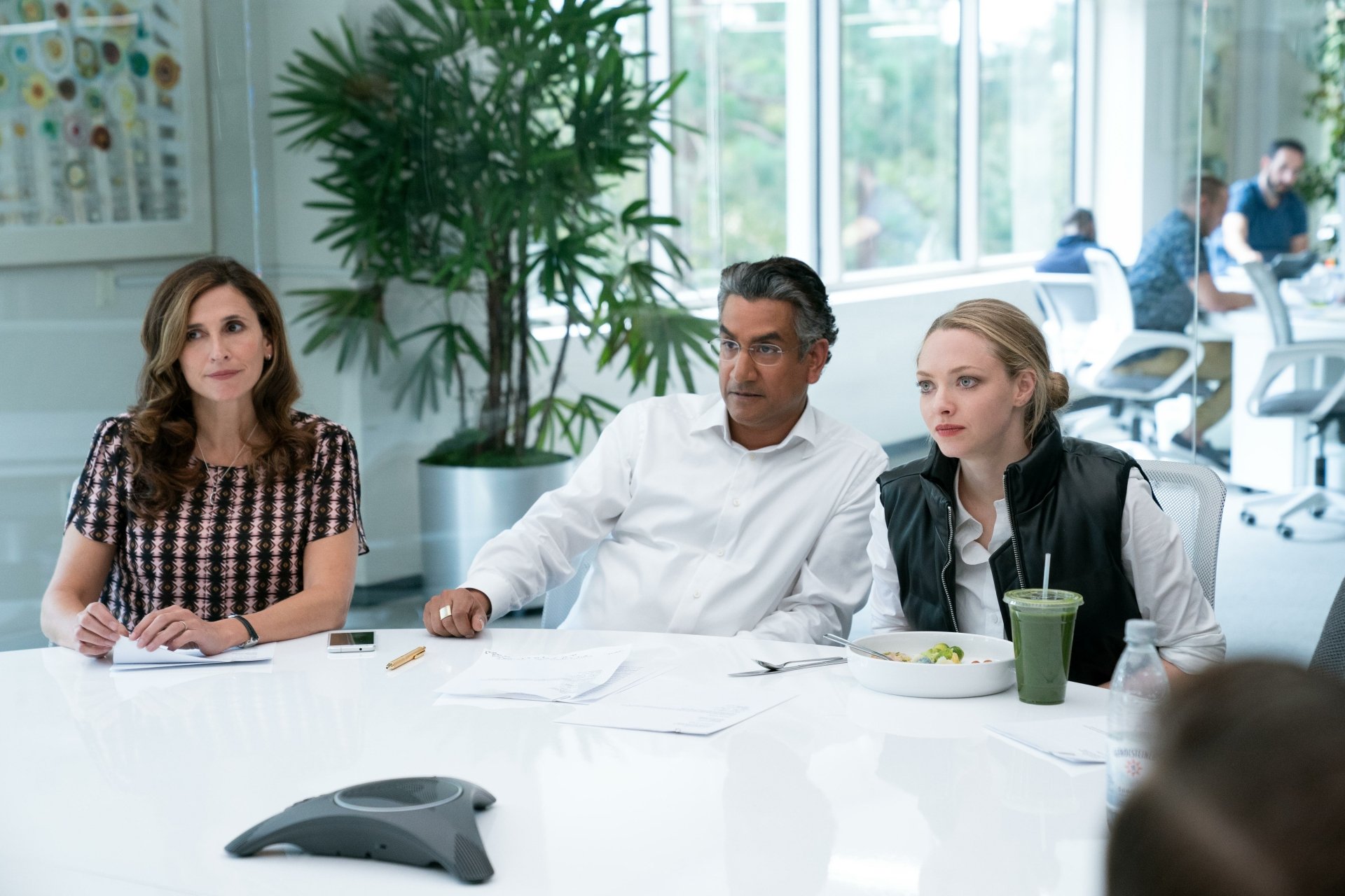 Naveen Andrews Amanda Seyfried TV Show The Dropout Image