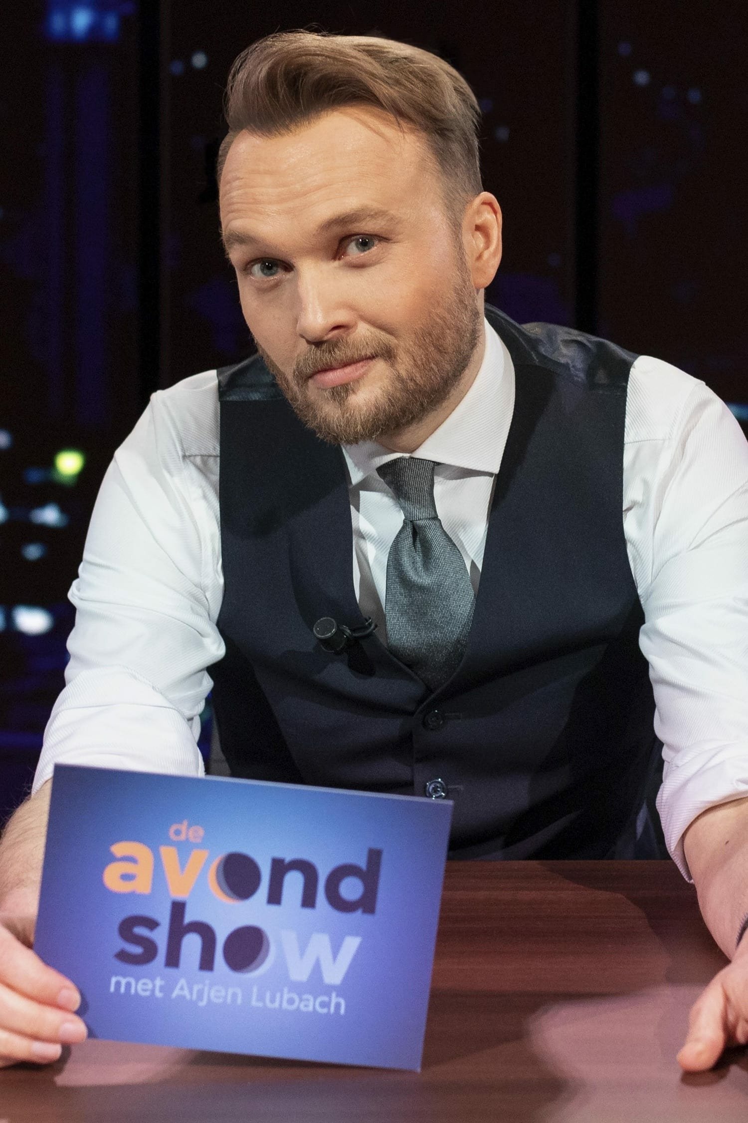 De Avondshow met Arjen Lubach TV Show Poster ID 518182 Image Abyss De Avondshow met Arjen Lubach TV Show Poster ID 518182 Image Abyss