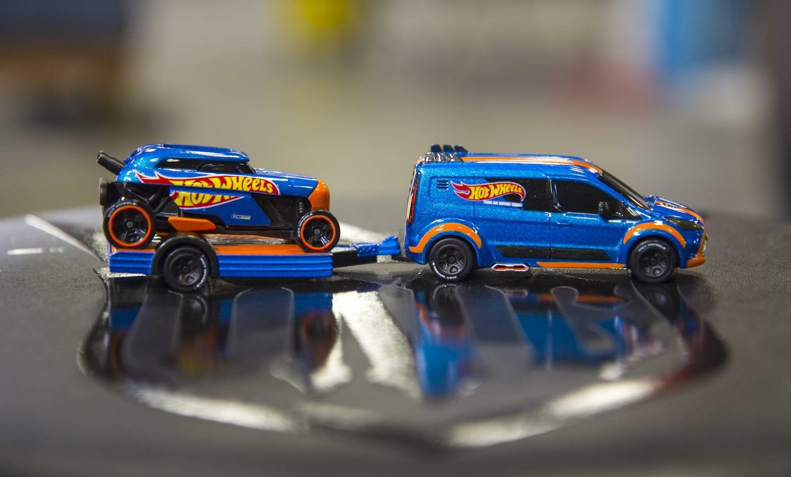 Van with Trailer Hot Wheels Car