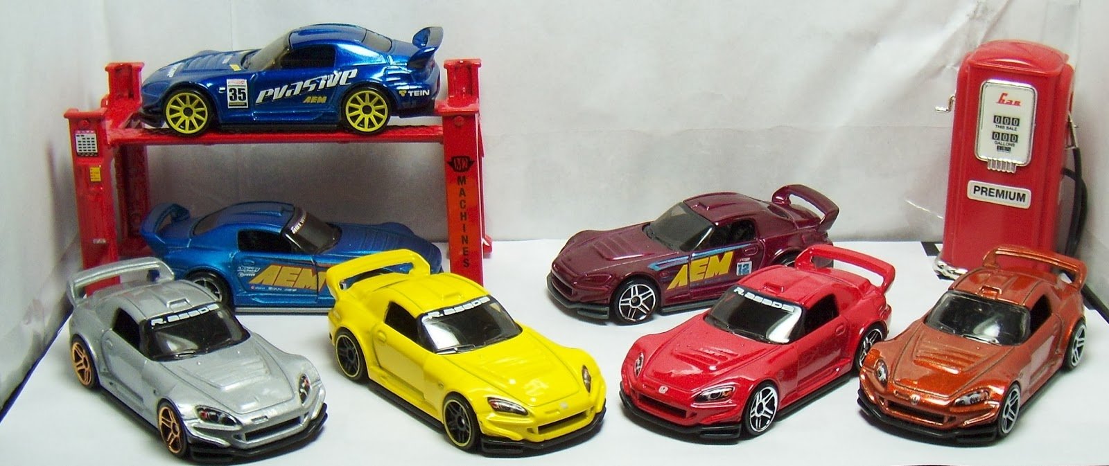  Hot Wheels Racing Cars