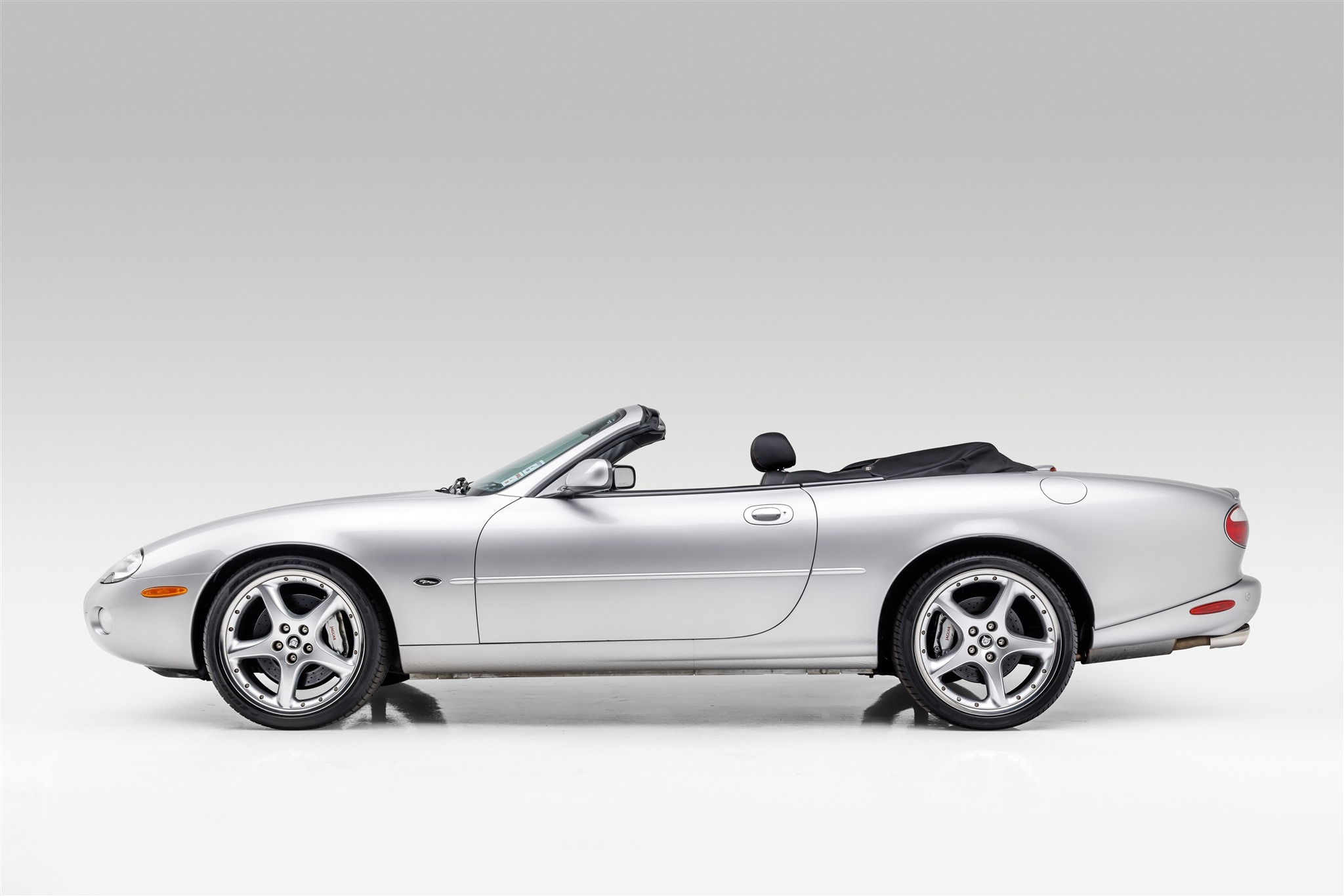 2001 Jaguar XKR Silverstone Convertible - Image Abyss