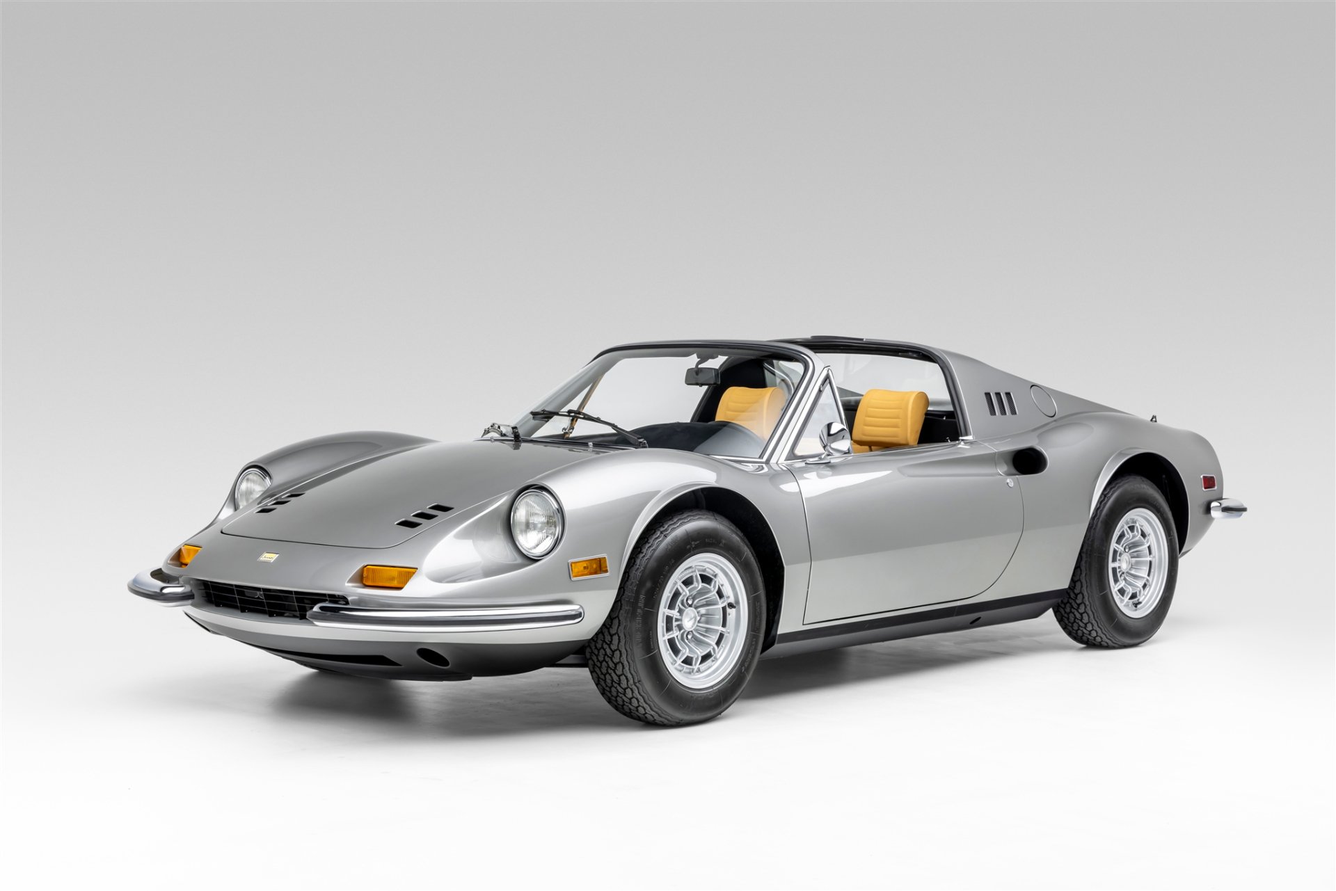 Download Vehicle Ferrari Dino 246 GTS Chairs & Flares Image