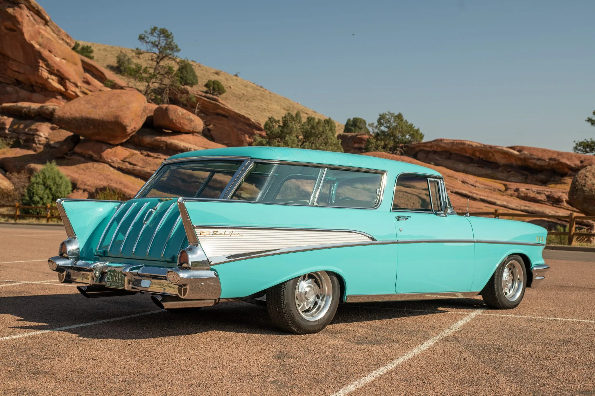 1957 Chevrolet Bel Air Nomad - Image Abyss