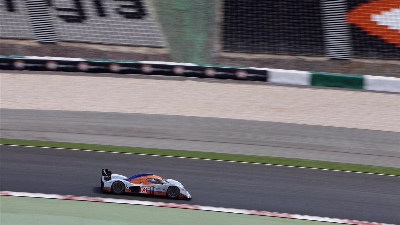 vehicle Aston Martin LMP1 Image