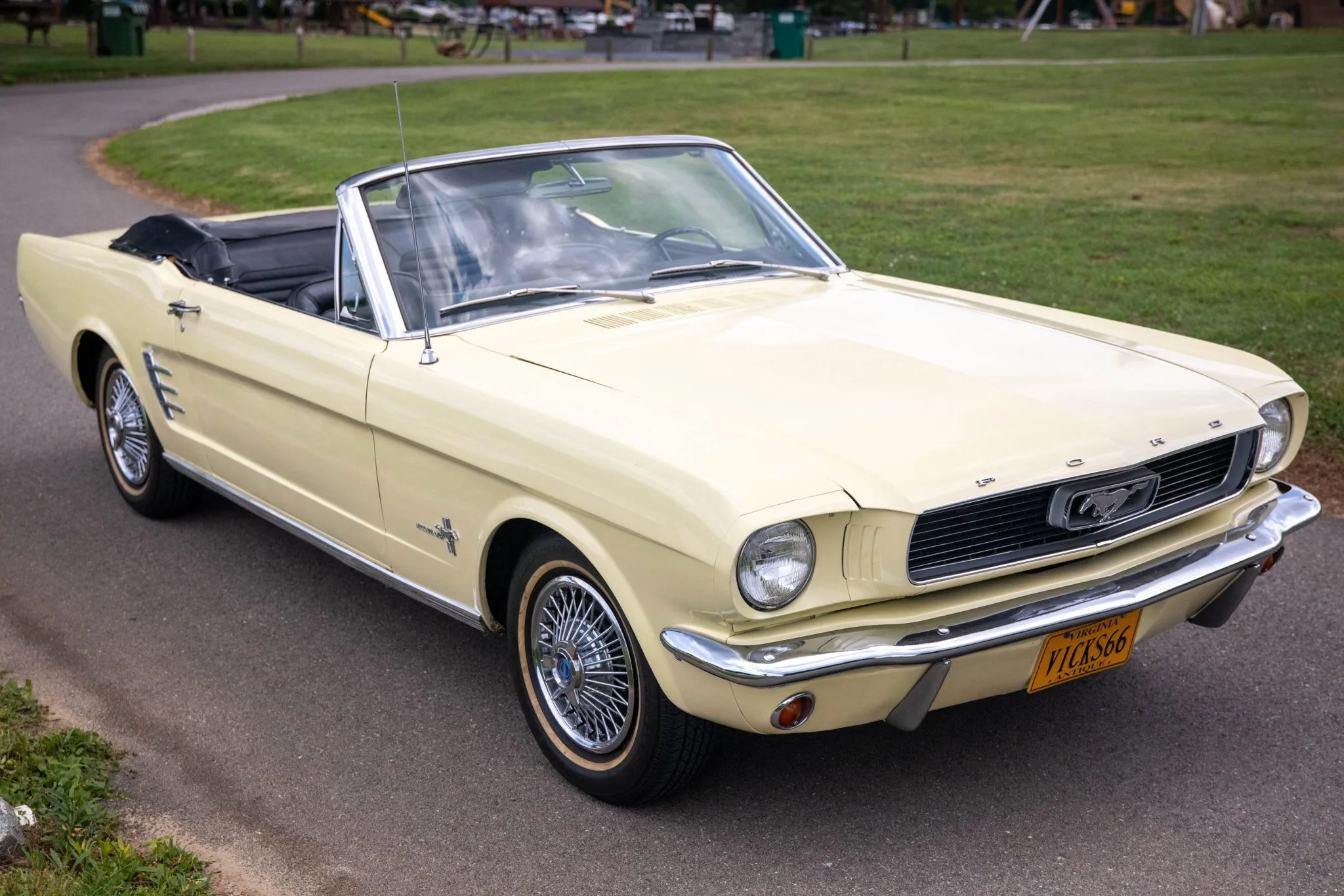 Download Convertible Muscle Car Vehicle Ford Mustang Image